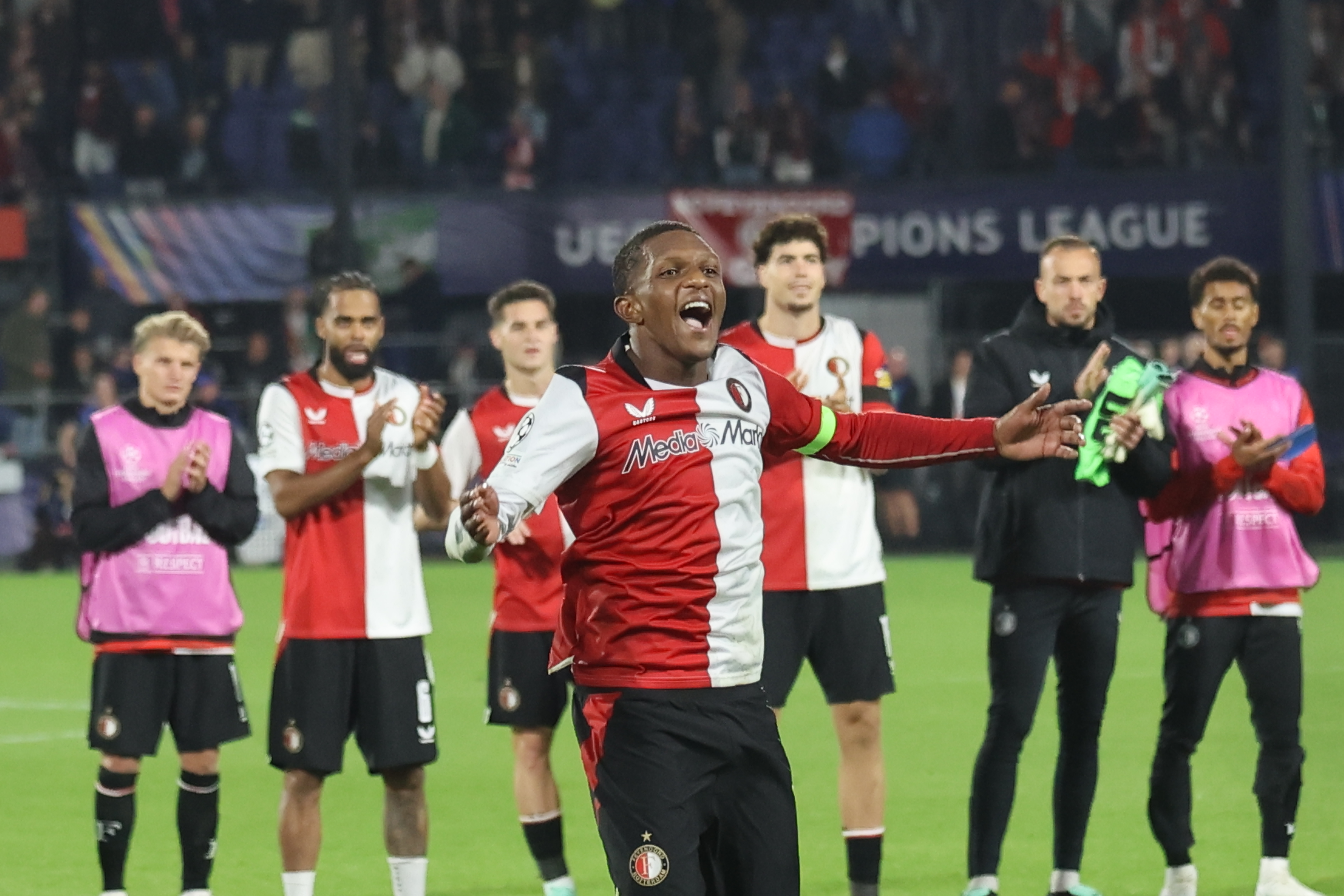 feyenoord-como-1907-3-2-jim-breeman-sports-photography-55