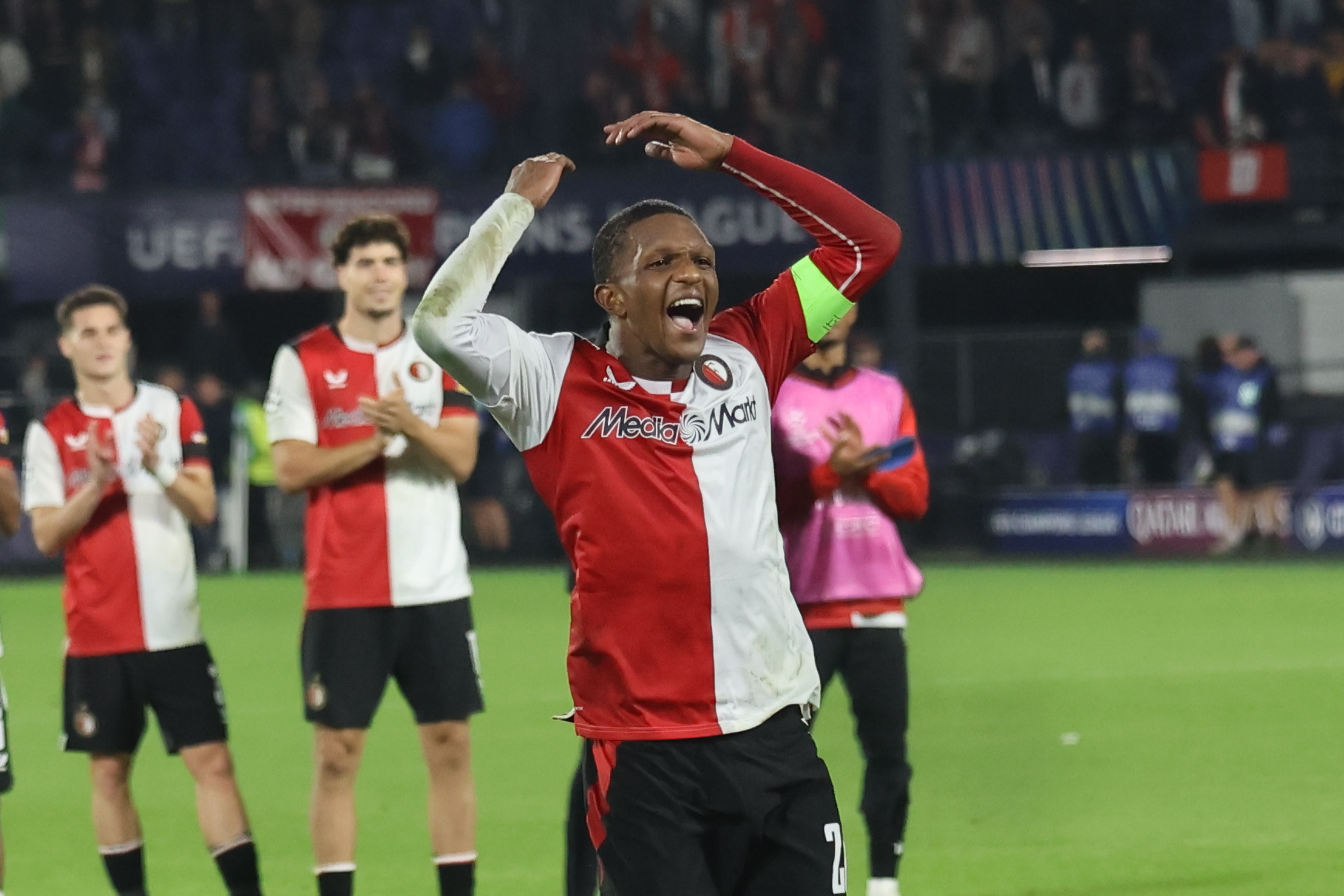 feyenoord-como-1907-3-2-jim-breeman-sports-photography-56