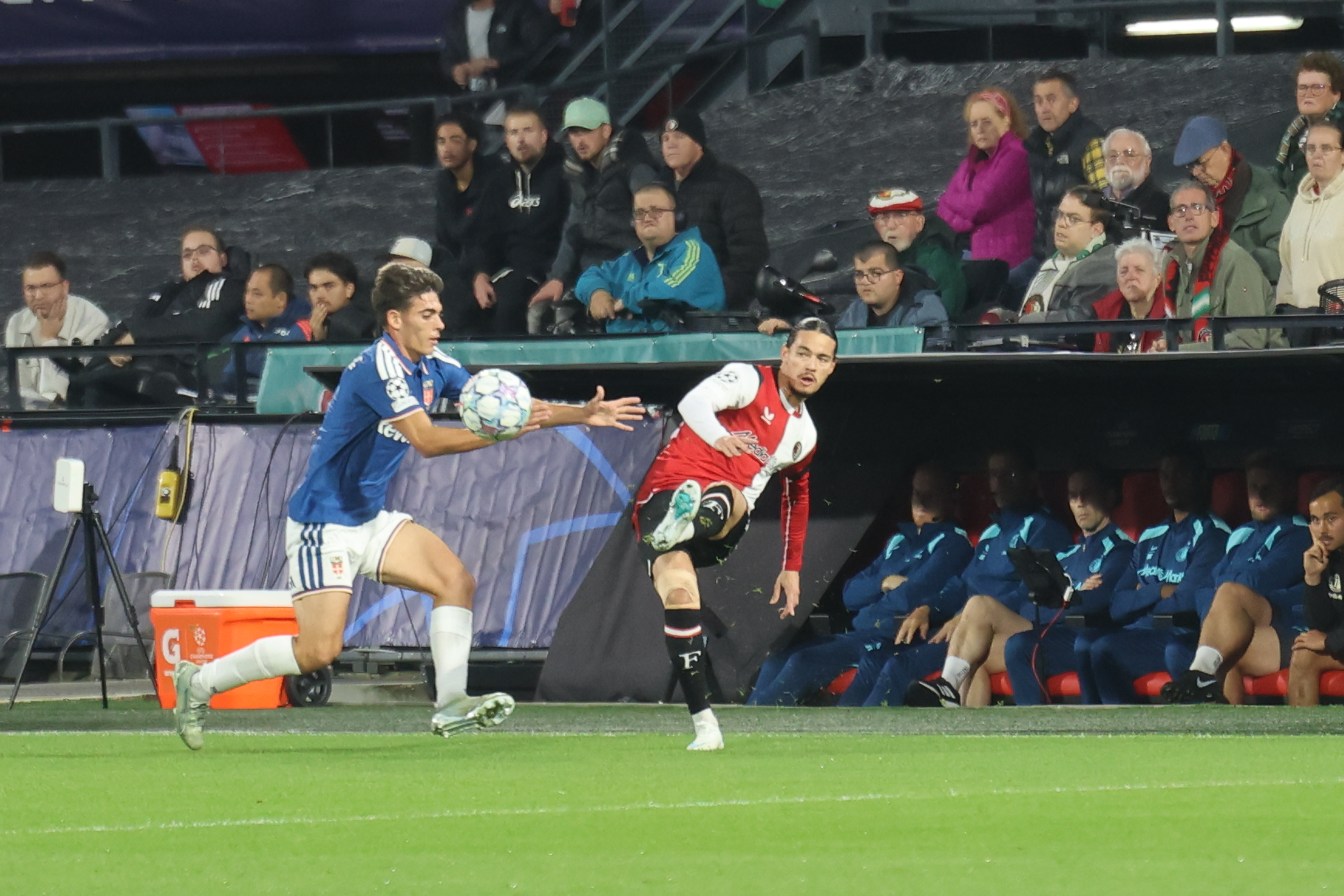 feyenoord-como-1907-3-2-jim-breeman-sports-photography-7