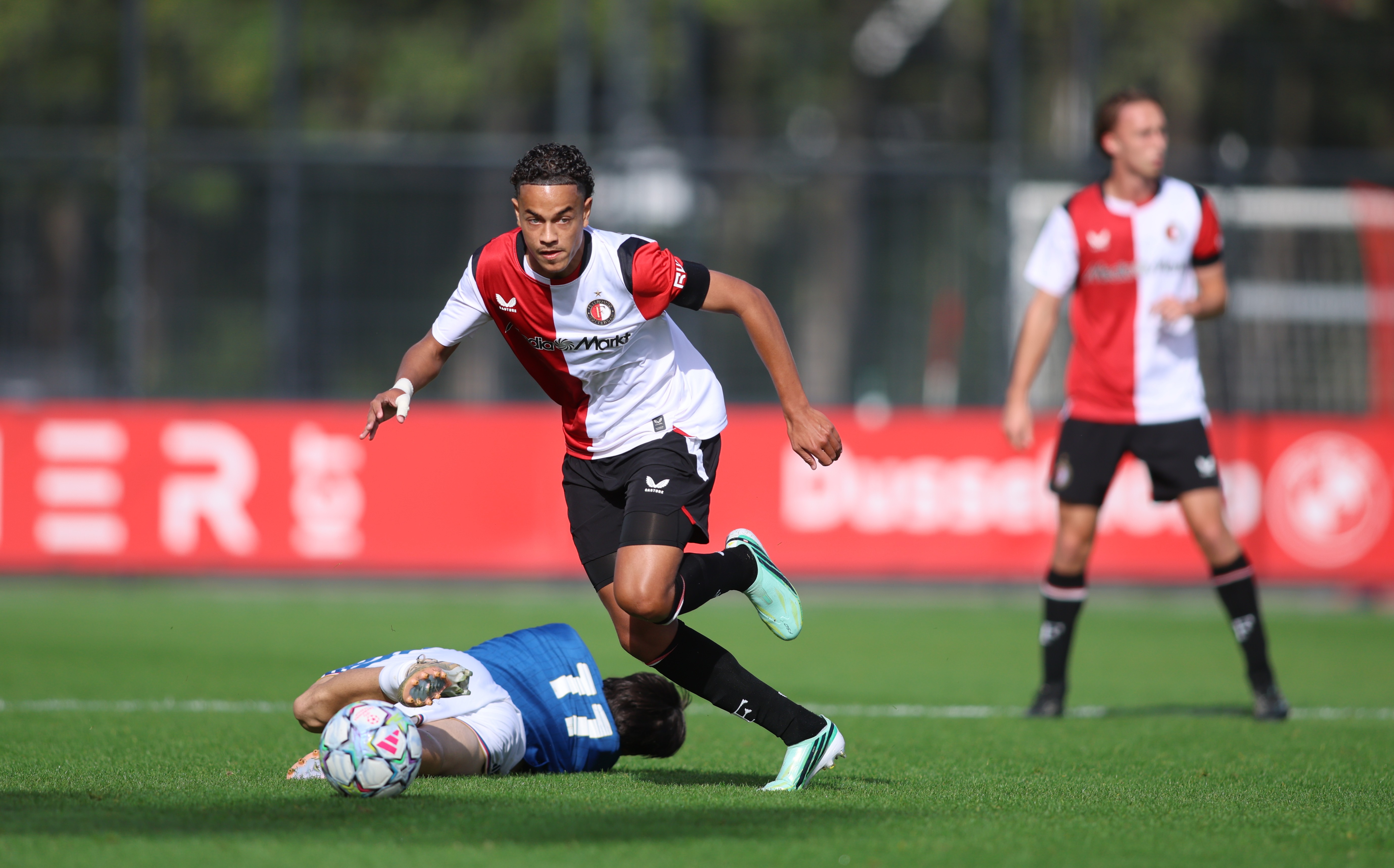 feyenoord-u19-como-1907-u19-1-0-jim-breeman-sports-photography-21