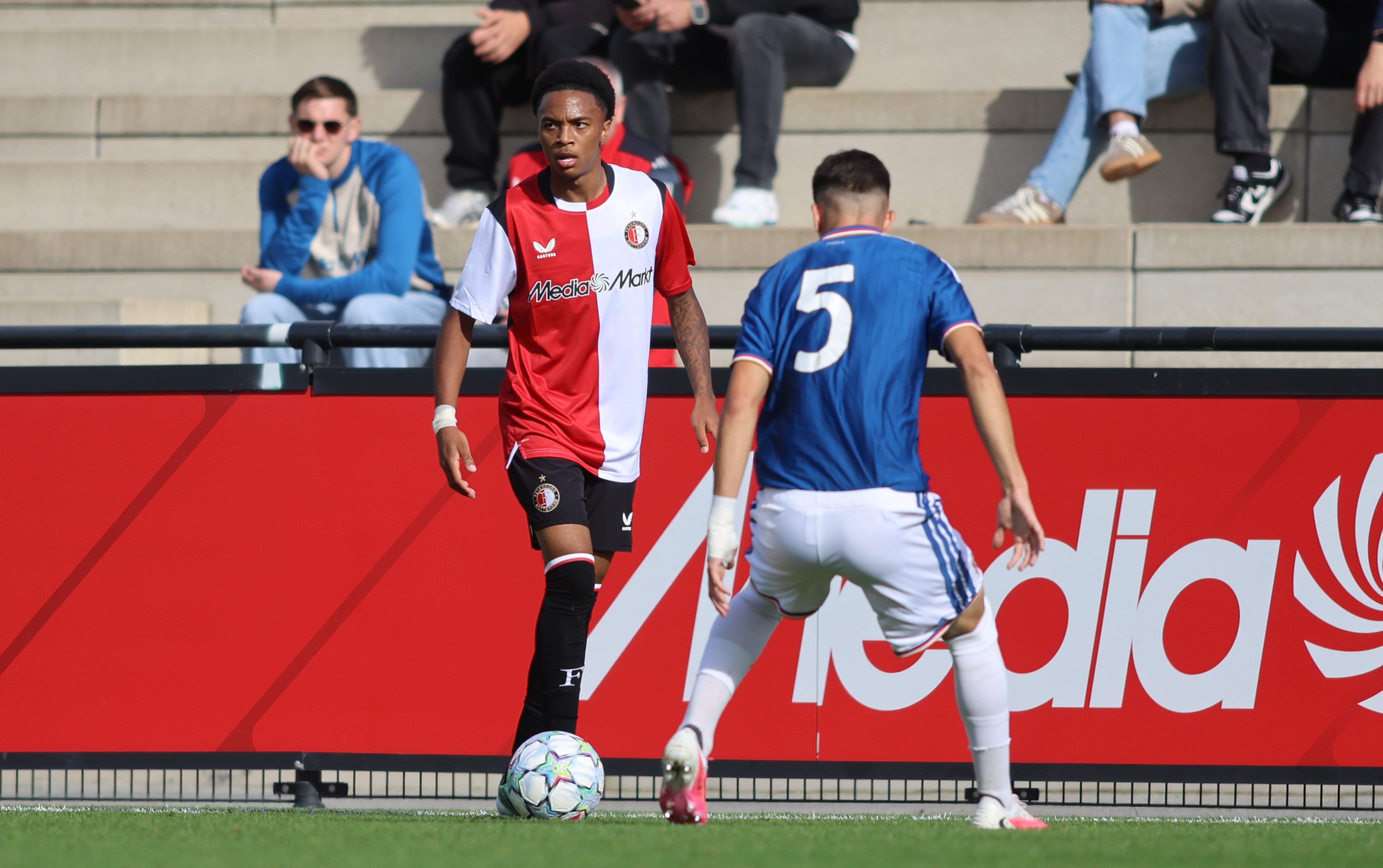 feyenoord-u19-como-1907-u19-1-0-jim-breeman-sports-photography-62