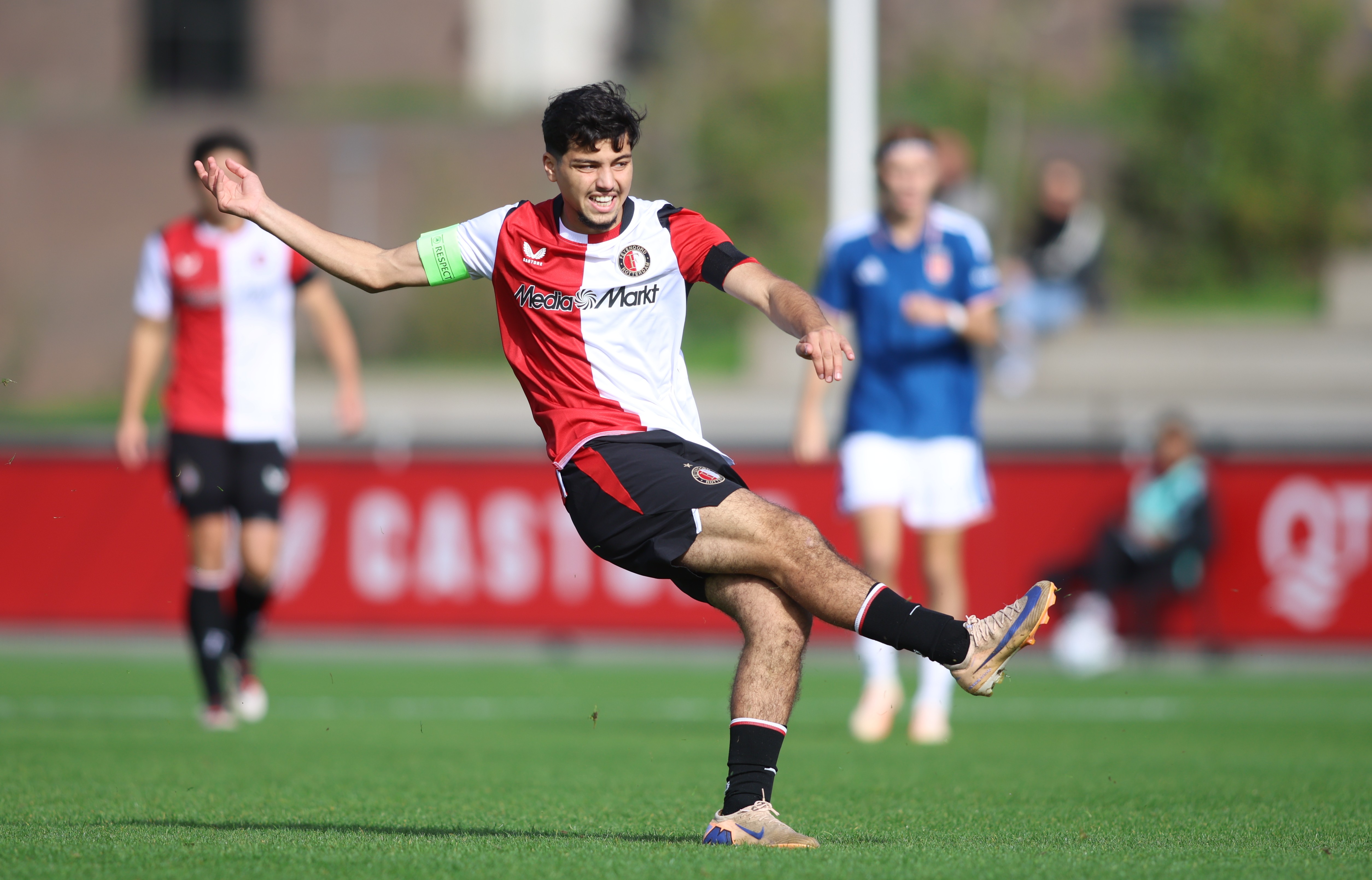 feyenoord-u19-como-1907-u19-1-0-jim-breeman-sports-photography-9
