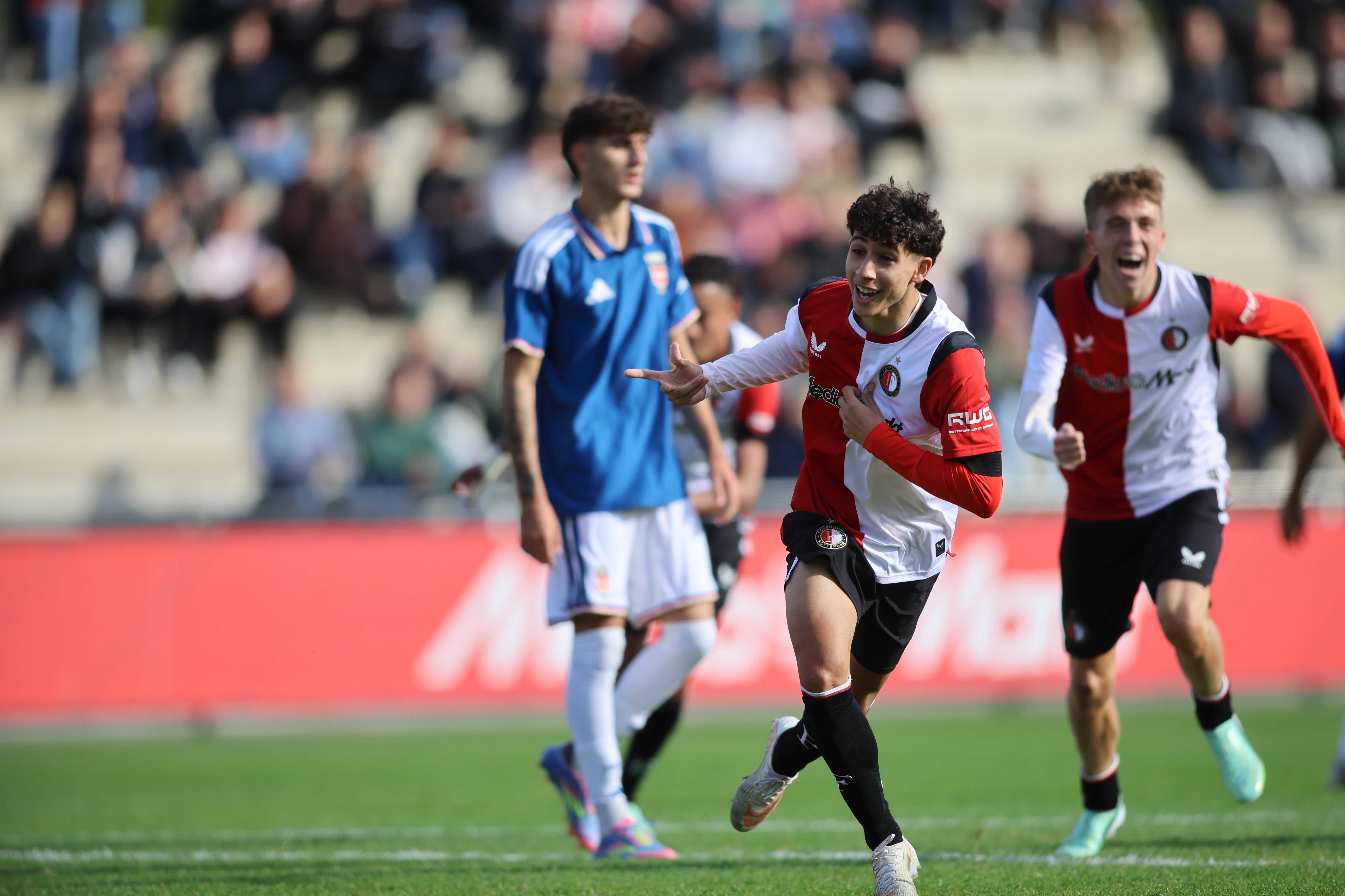 feyenoord-u19-como-1907-u19-1-0-jim-breeman-sports-photography-93