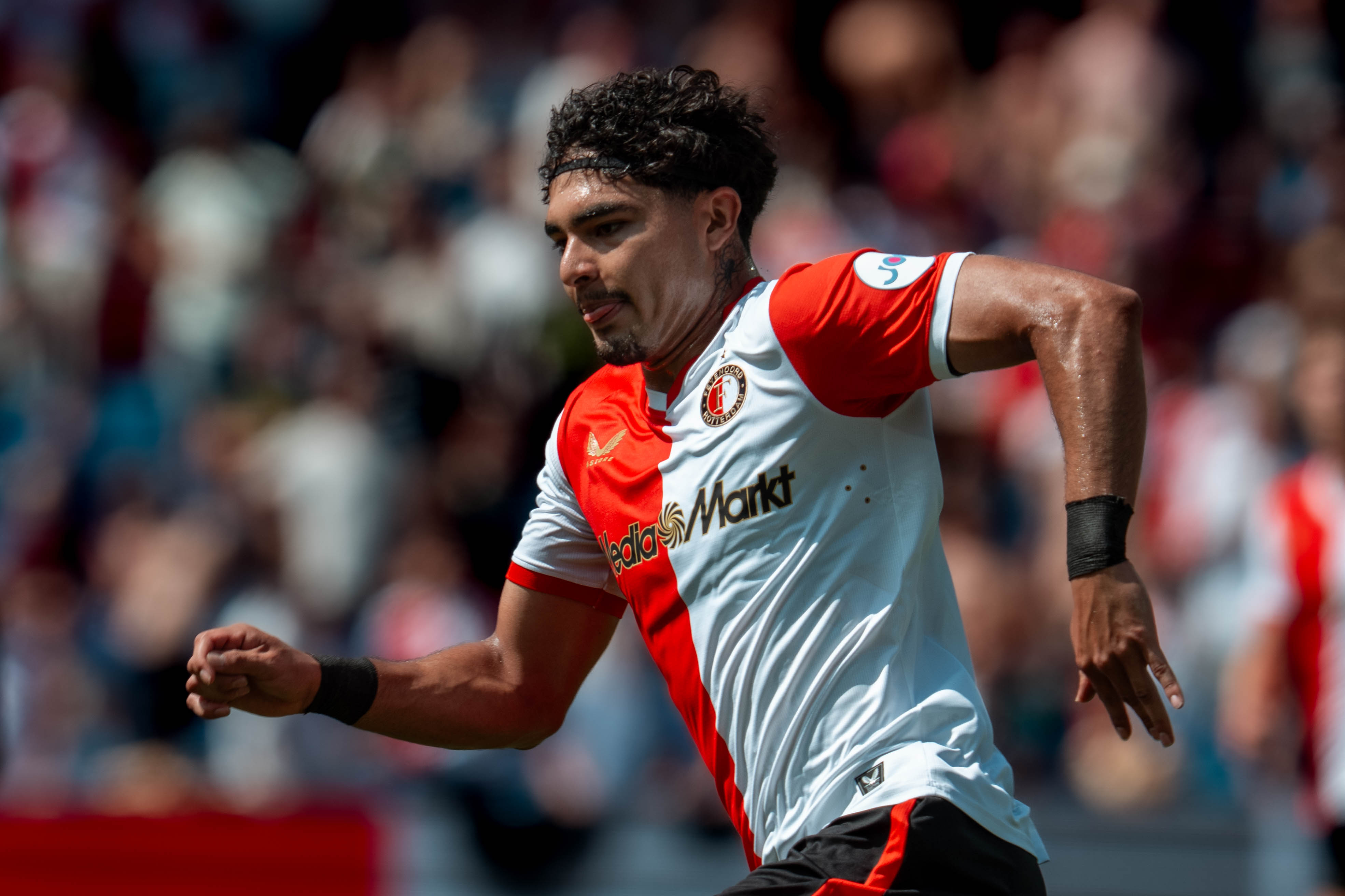 Carrillo duikt op in gewonnen oefenwedstrijd O21