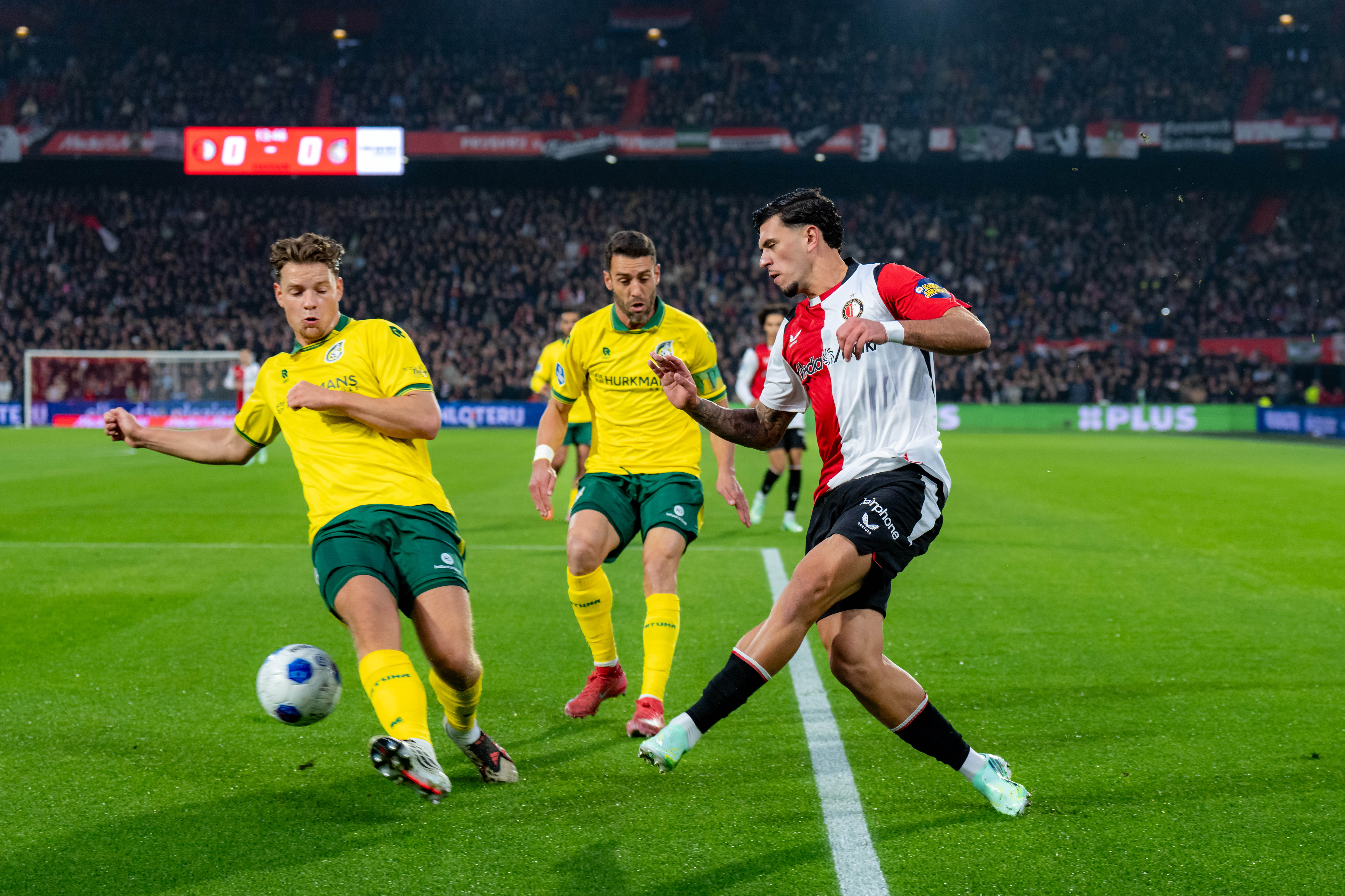 LIVE • Feyenoord - Fortuna Sittard 0-0 [1H]