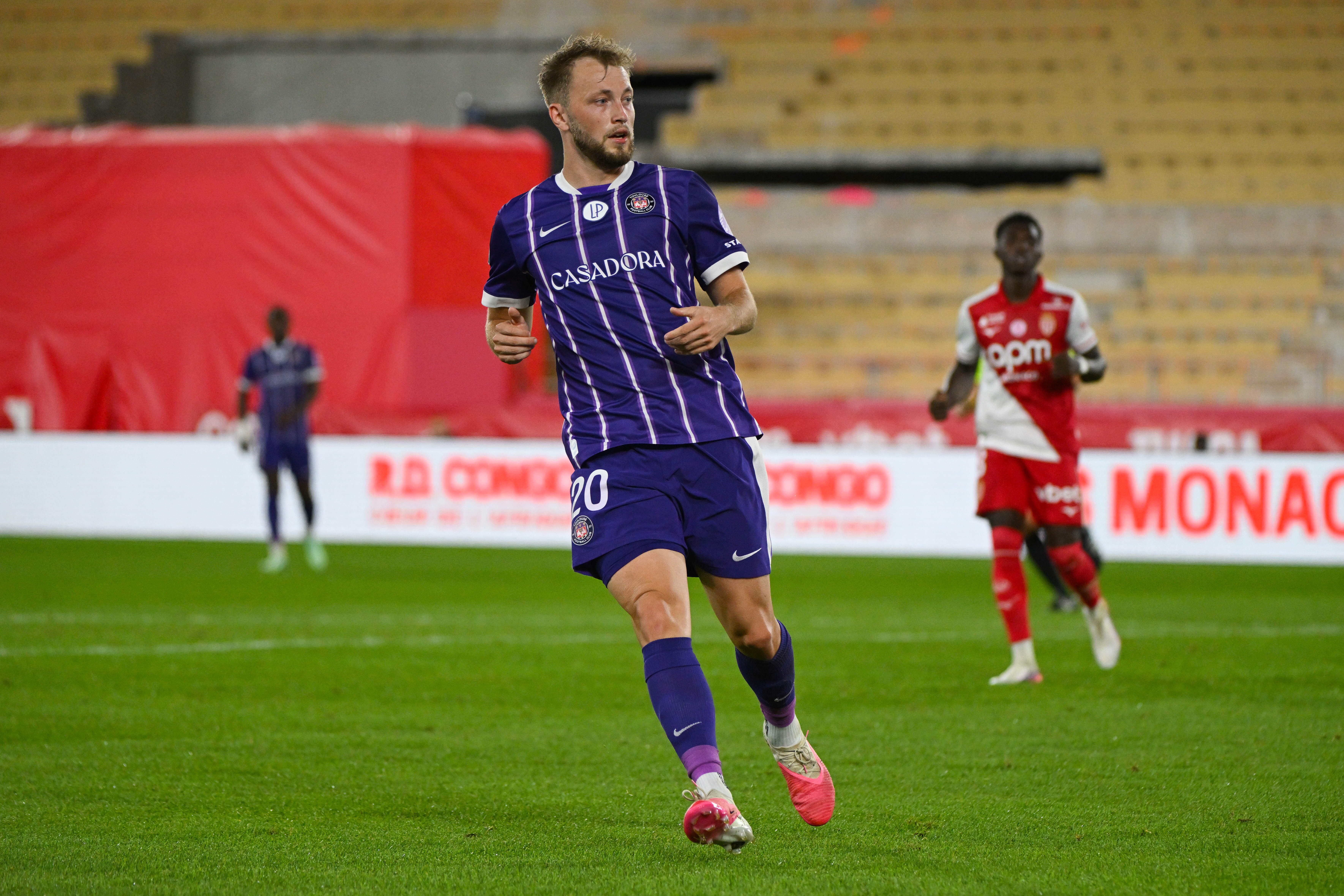 Van 'Kuip-flop' tot Franse sensatie: Tengstedt is topscorer in de Ligue 1