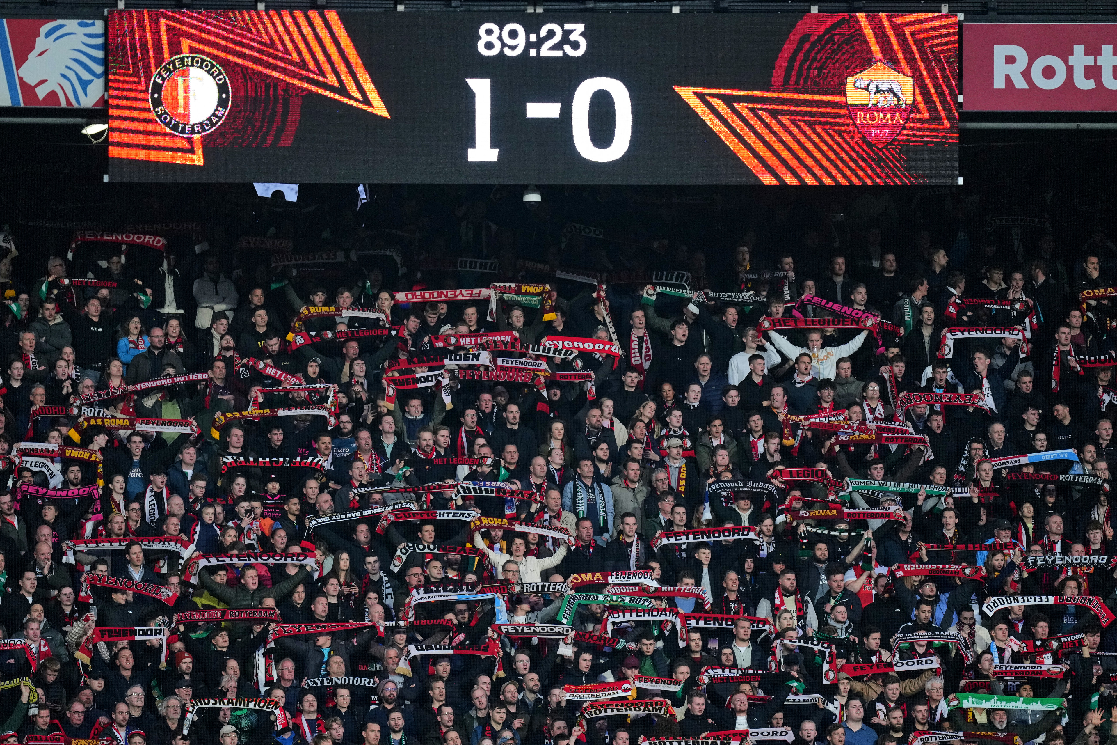 Geen uitsupporters welkom bij wedstrijden tegen AS Roma