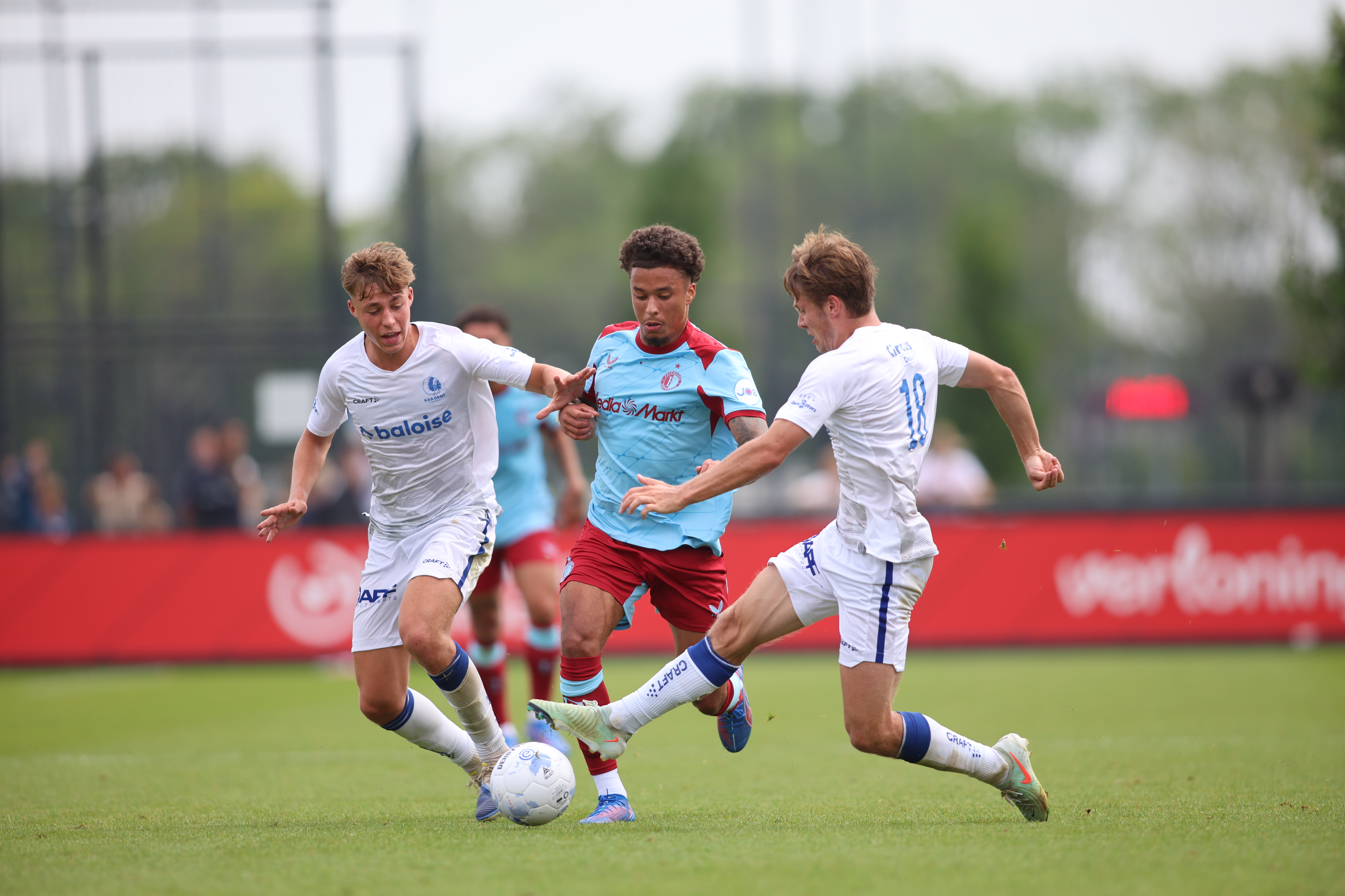 Feyenoord verliest verlengd oefenduel tegen KAA Gent