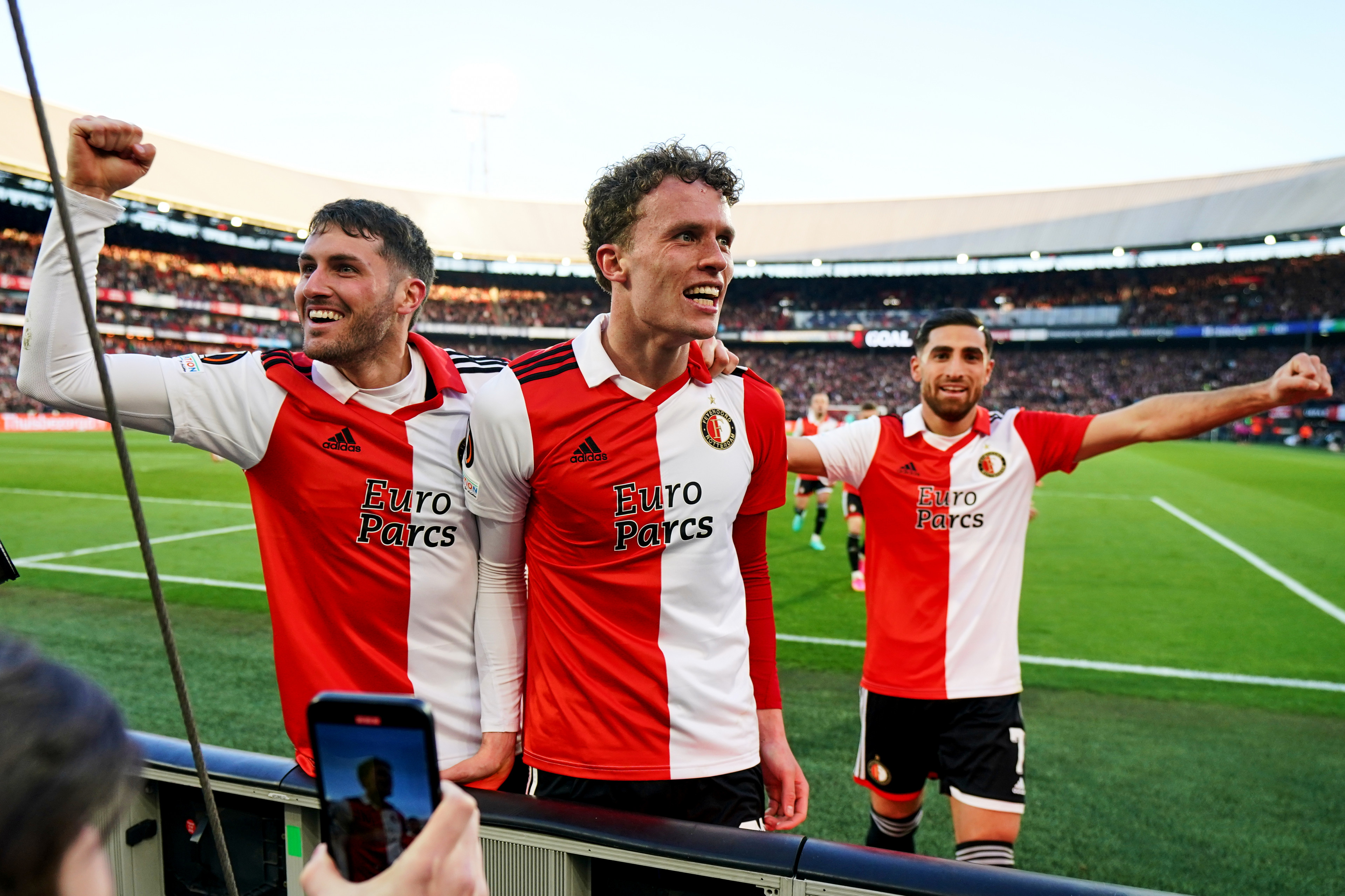 Feyenoord verslaat AS Roma in De Kuip