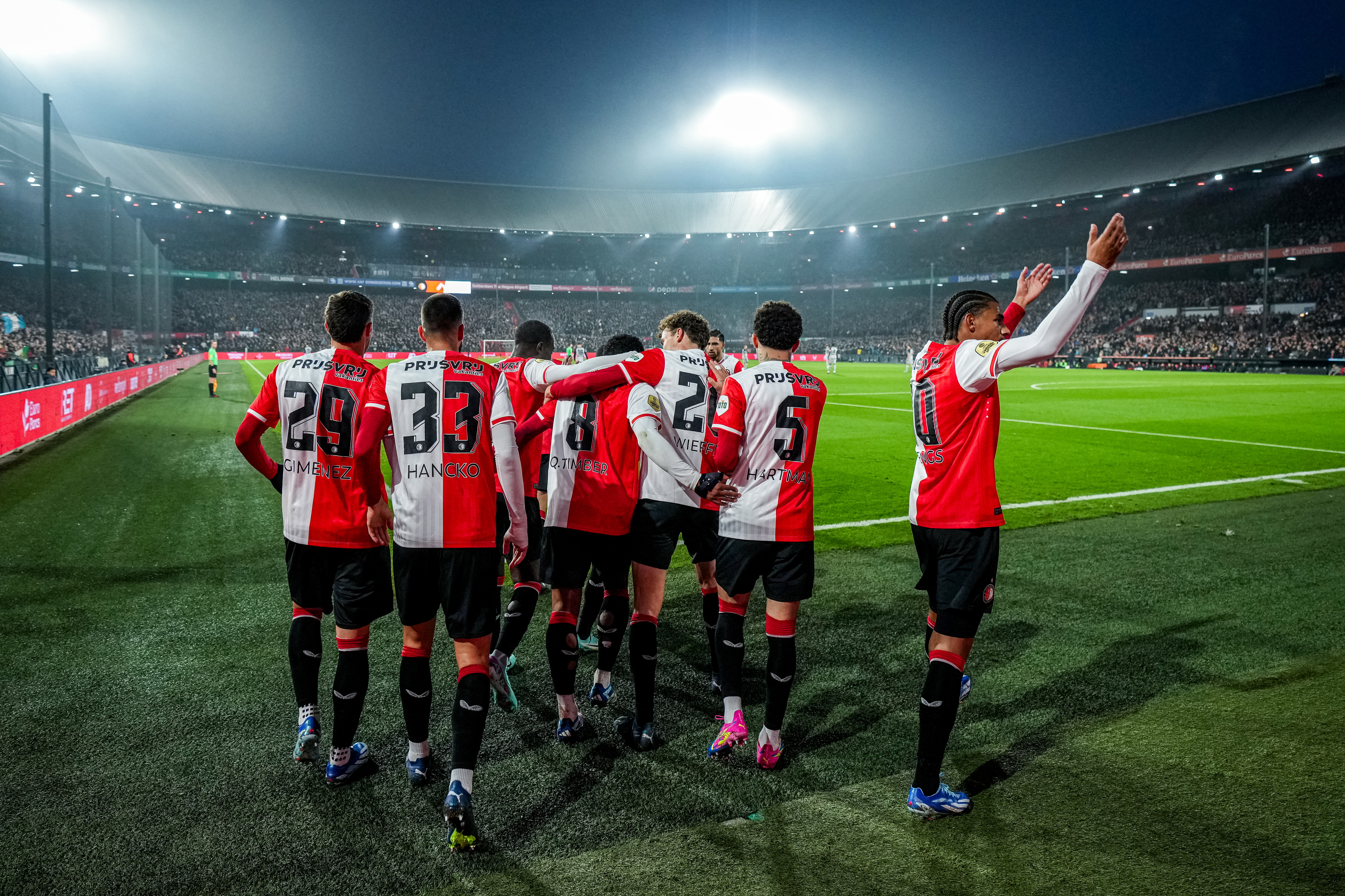 Beoordeel de spelers voor de wedstrijd Feyenoord - AZ (1-0)