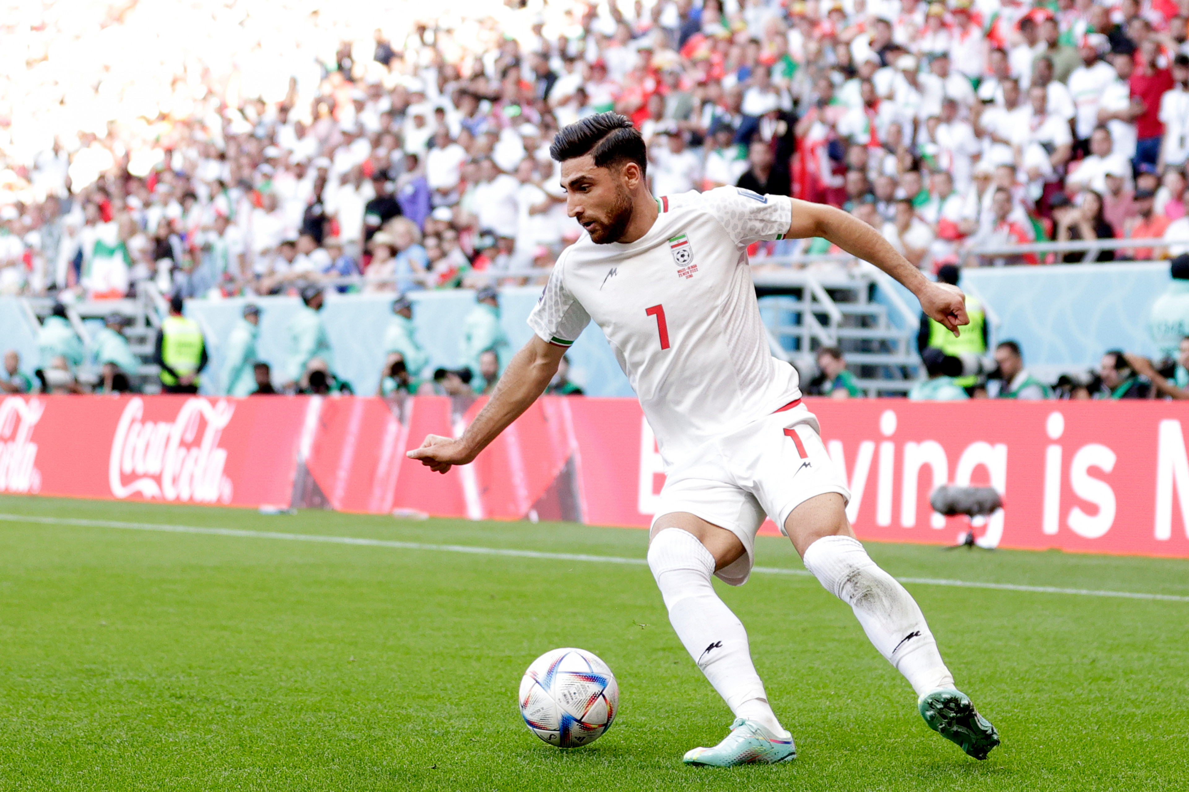 Jahanbakhsh start in de basis bij Iran; Ueda begint op de bank bij Japan