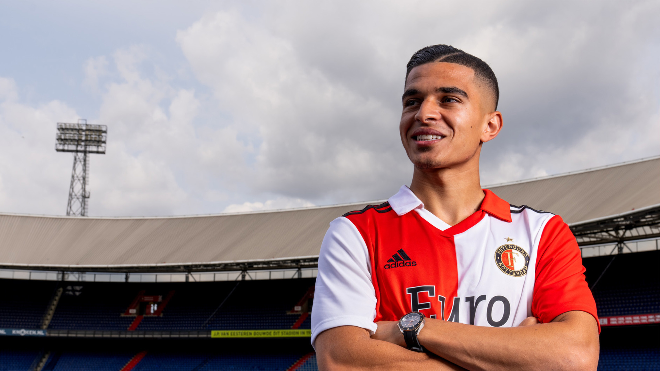 Officieel: Ilias Sebaoui maakt overstap naar Feyenoord