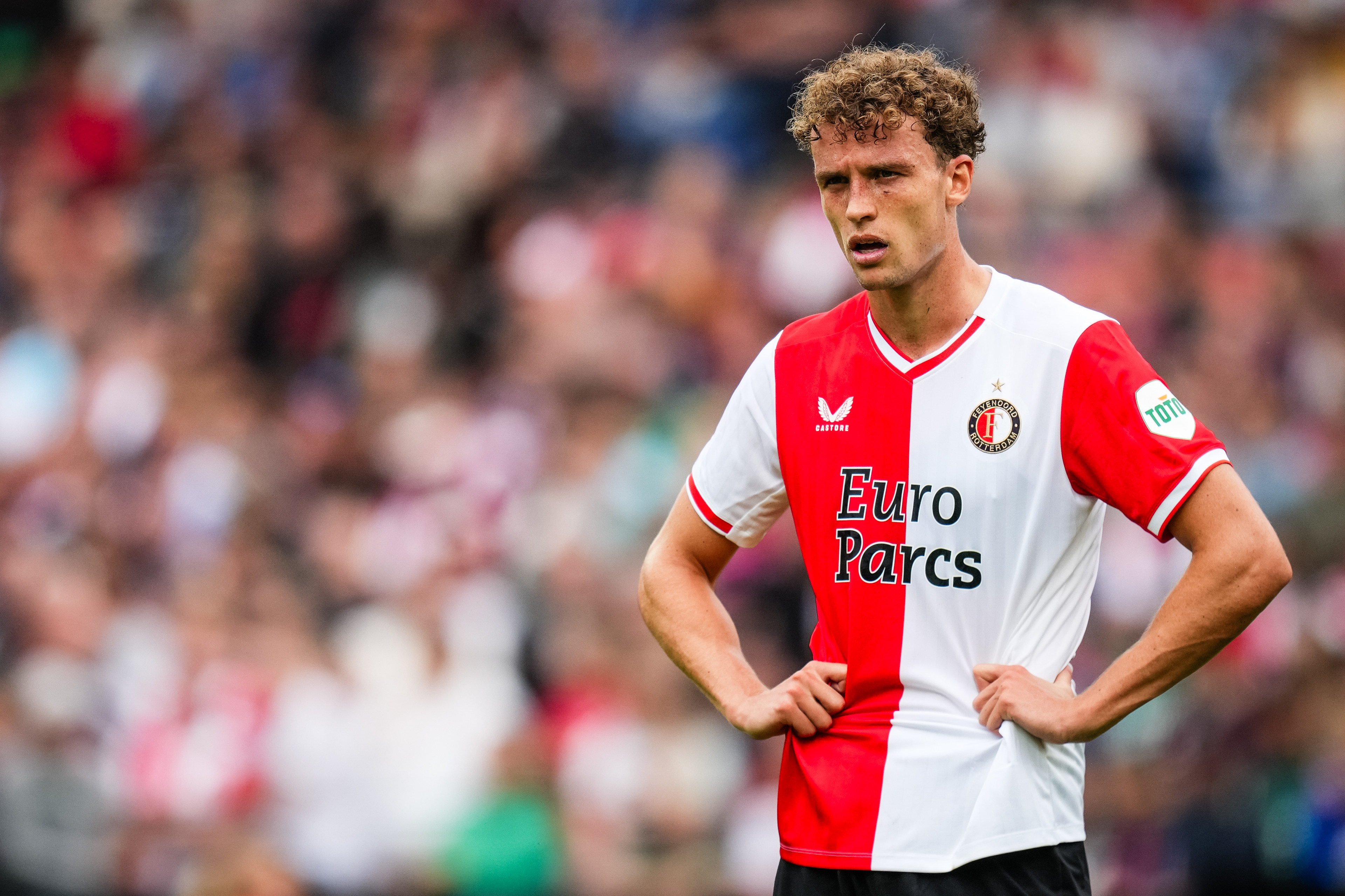 Wieffer wil scherpte zien bij Feyenoord: "Dat kan natuurlijk niet als je Europees speelt"