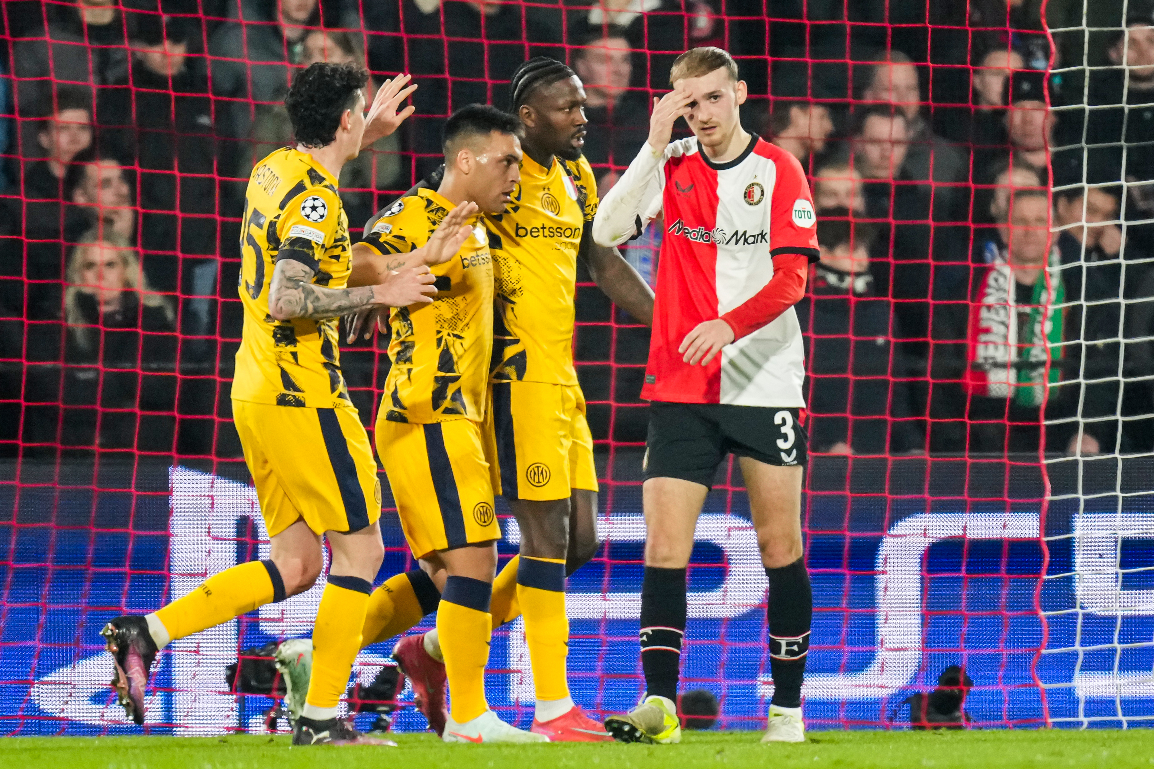 Beelen schuldbewust: "Bij de eerste goal moet ik het beter doen"