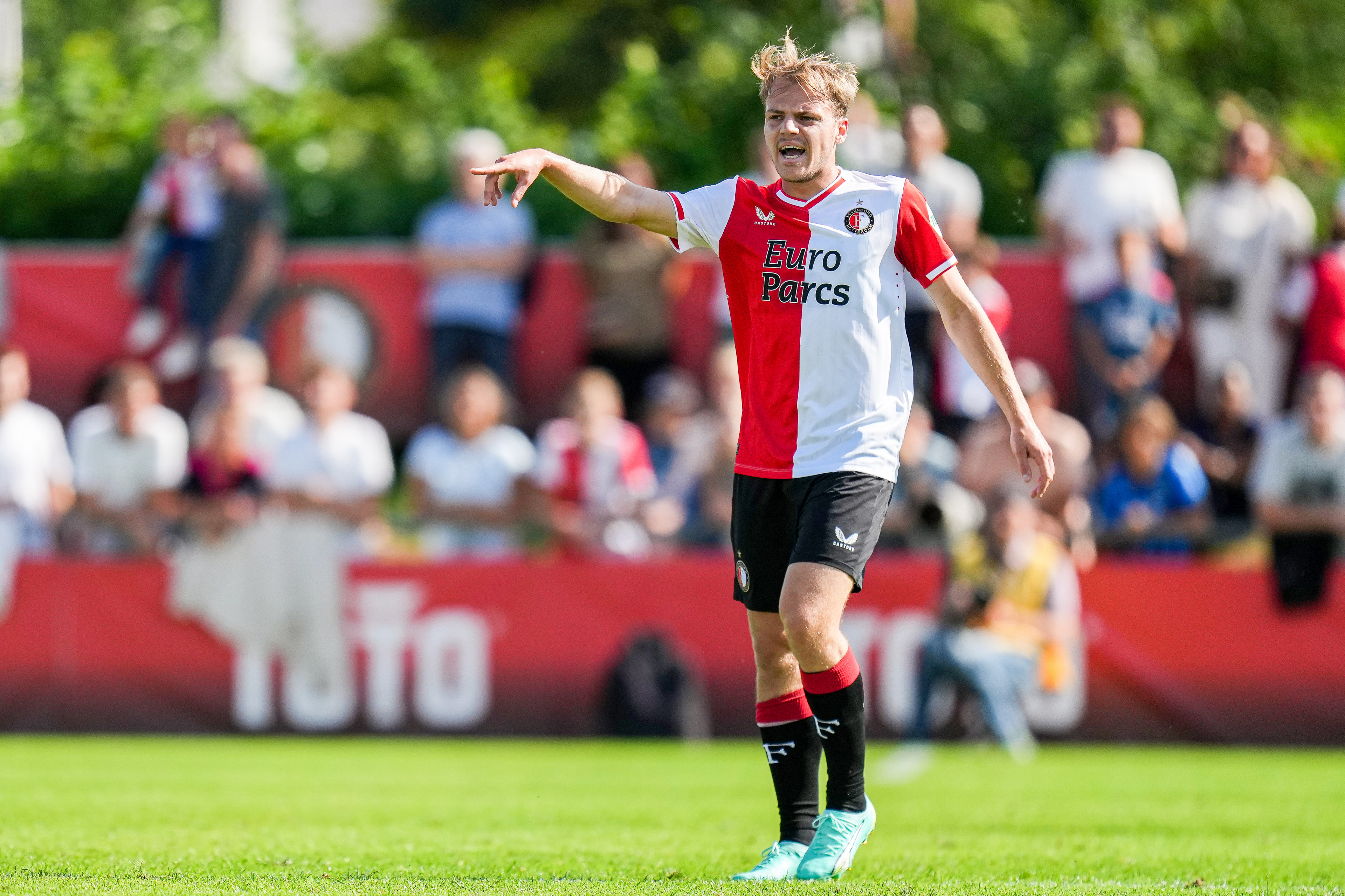 Van den Belt: "Dat ik niet veel heb gespeeld bij Feyenoord, daar hield ik rekening mee"