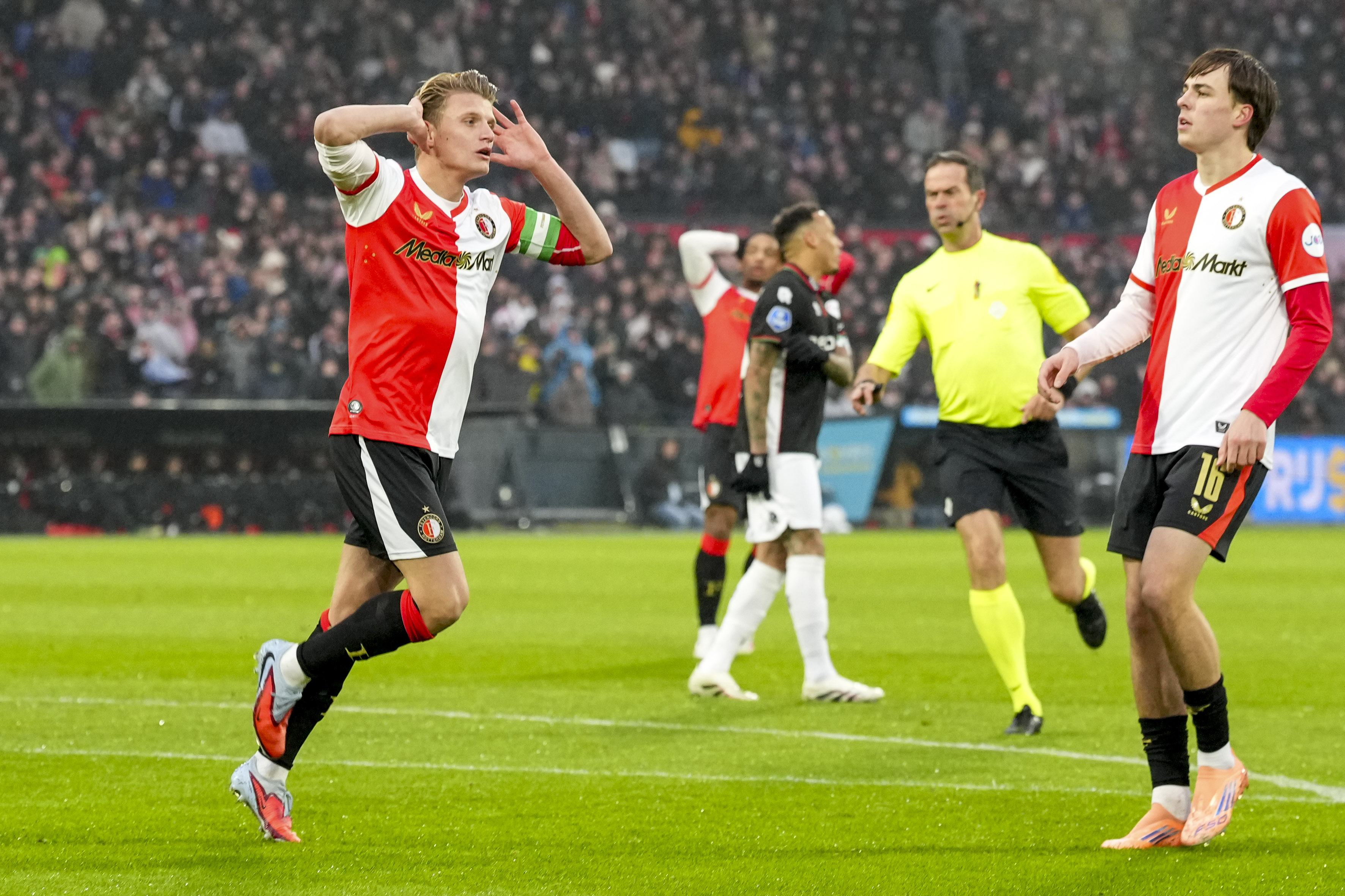 Steijn ziet Feyenoord zichzelf tekort doen: "Eigenlijk niet heel veel aan de hand"