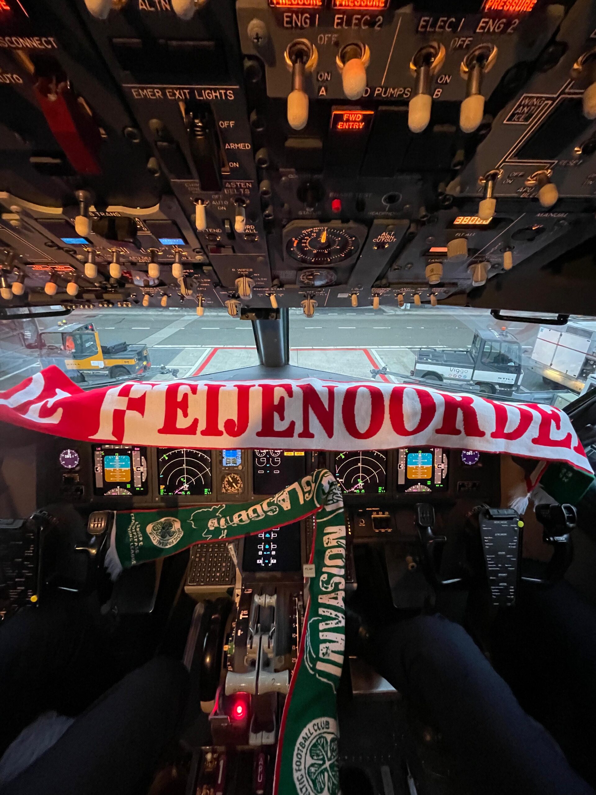 De Feijenoorder • Supportersreis SL Benfica - Feyenoord