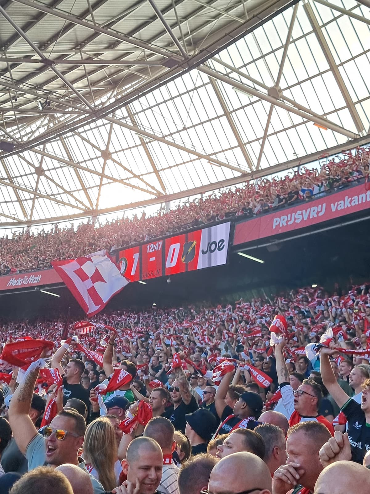 Supportersvereniging De Feijenoorder overspoeld met vragen en doet oproep