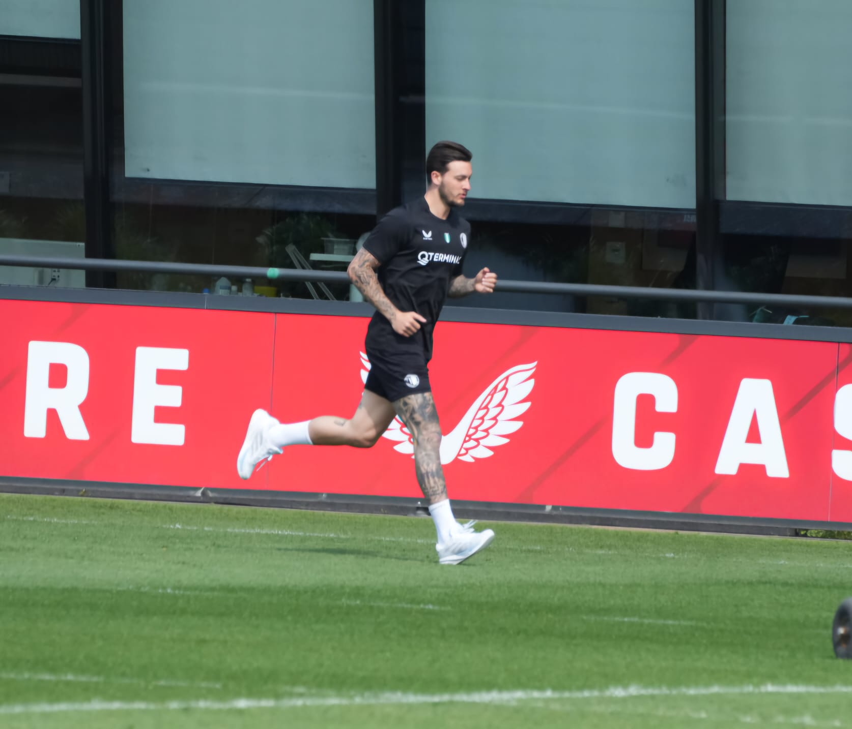 Naast Bijlow ook Lotomba, Nieuwkoop en Stengs op het trainingsveld