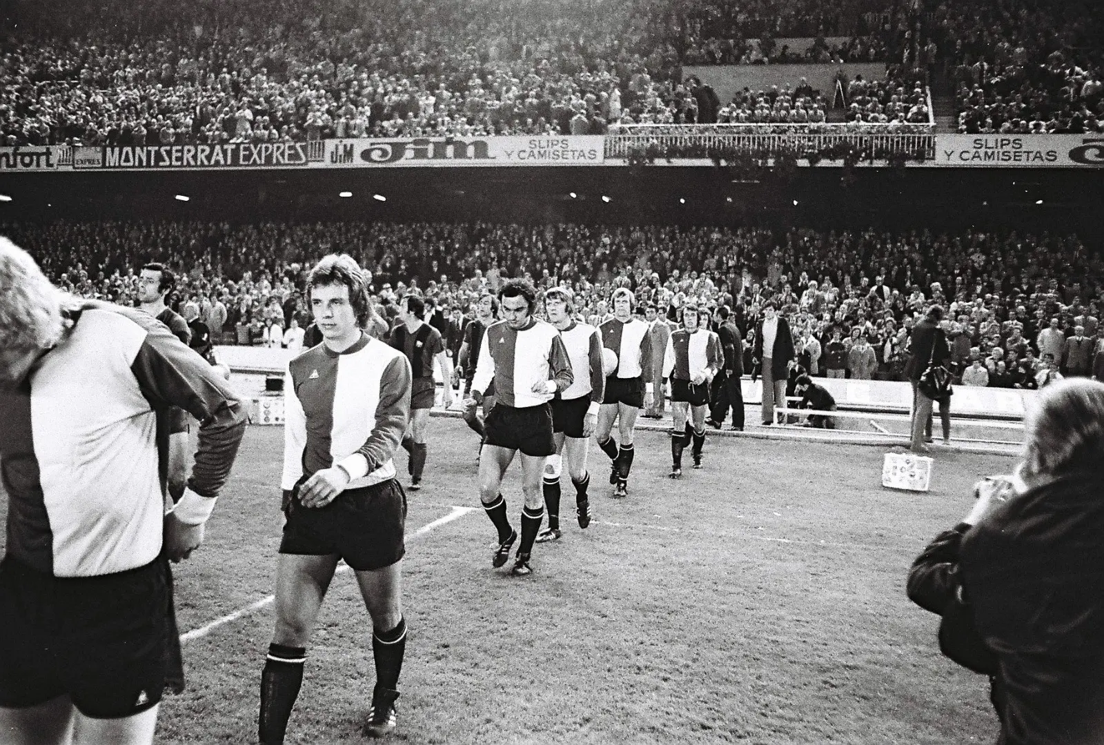 opkomst-feyenoord-in-barcelona-1974-piet-bouts
