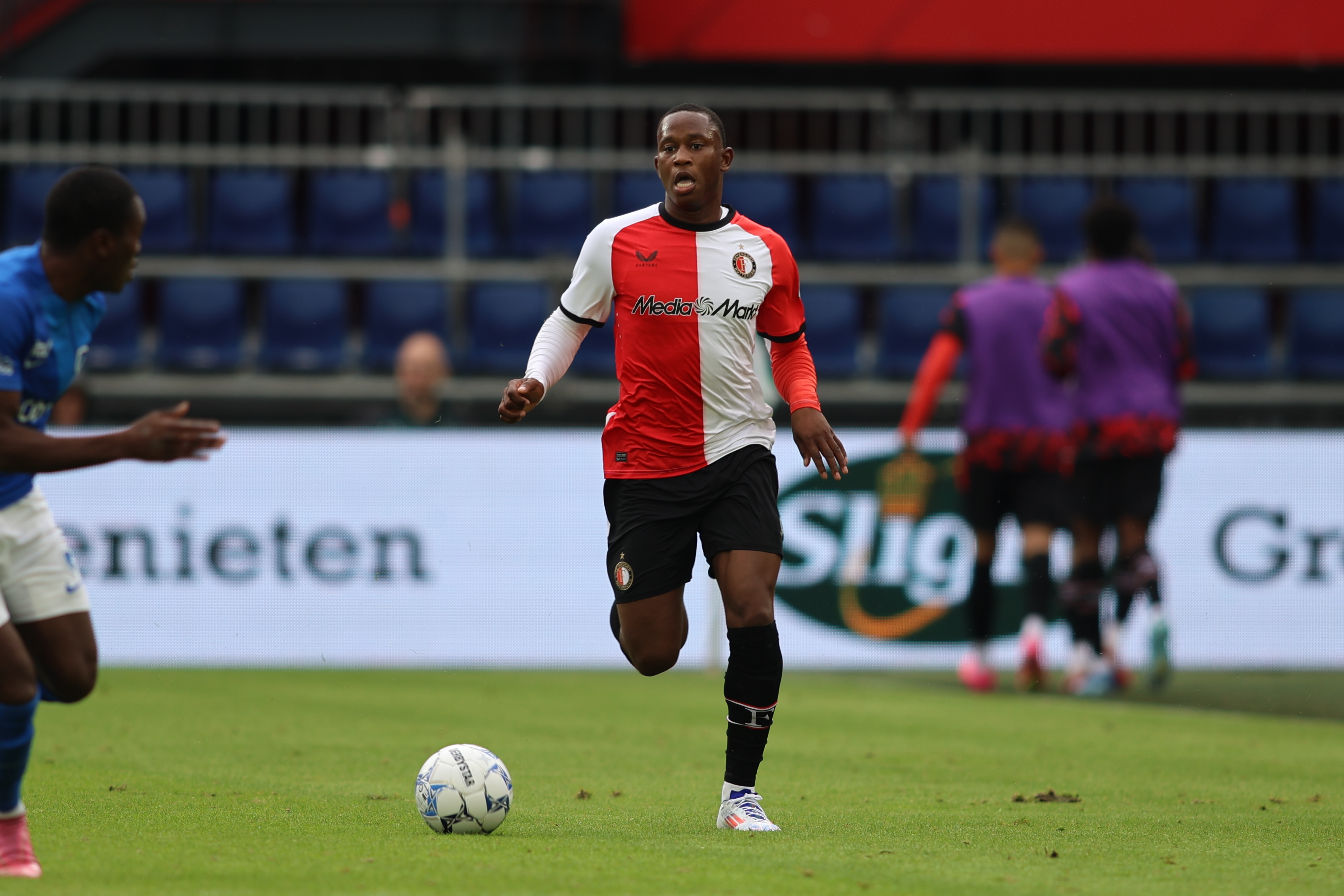 Neraysho Kasanwirjo Feyenoord - KRC Genk Jim Breeman Sports Photography