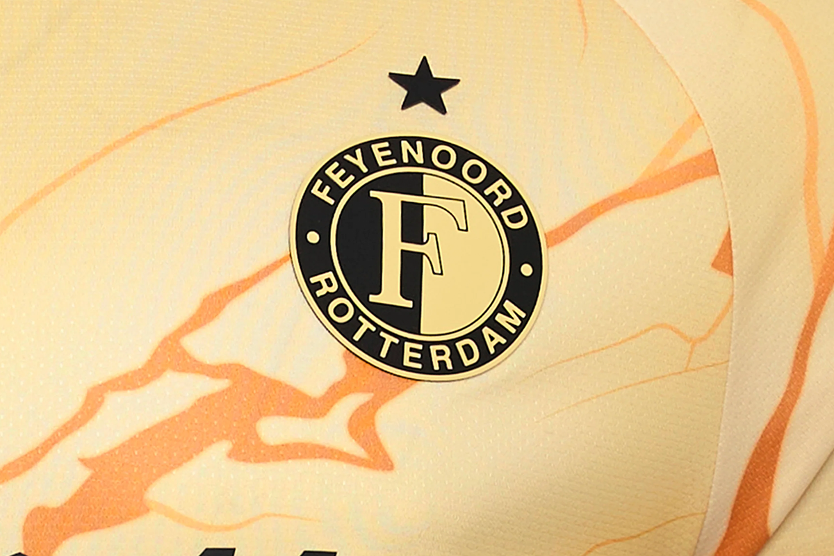 Feyenoord en Castore presenteren vierde tenue 2024-2025