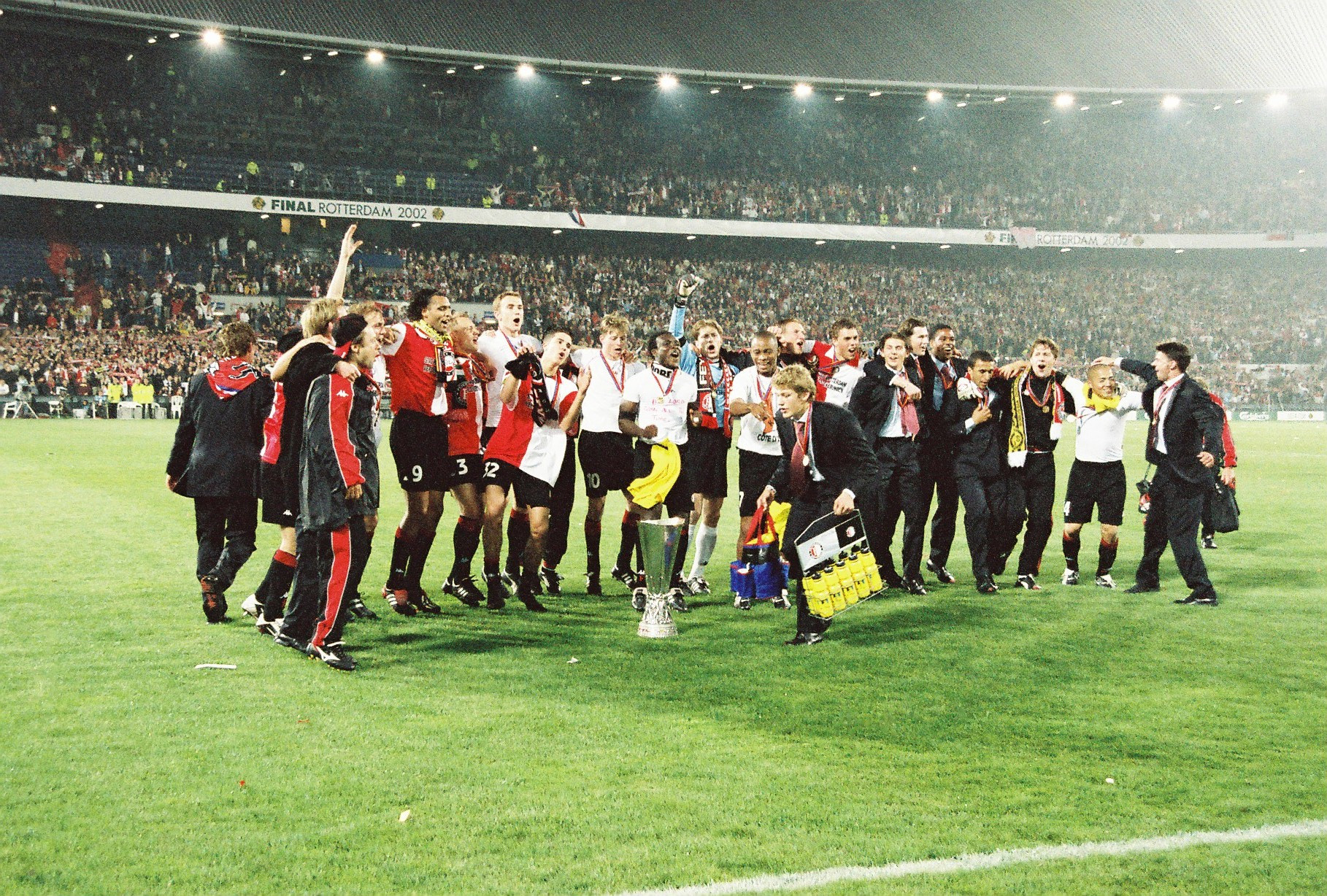 uefa-cup-2001-2002-2002-05-08-feyenoord-borussia-dortmund-3-2-pb-9