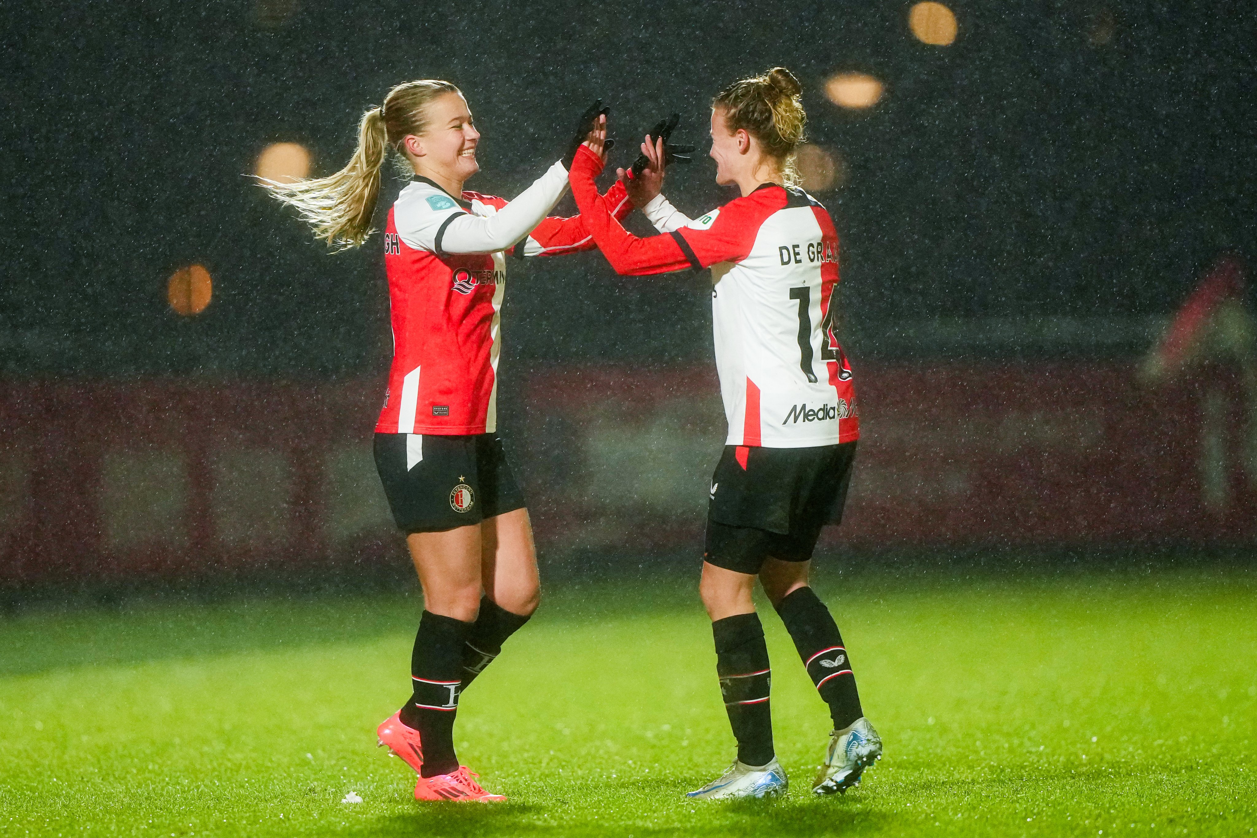 Feyenoord V1 meldt zich stilletjes aan de Nederlandse top