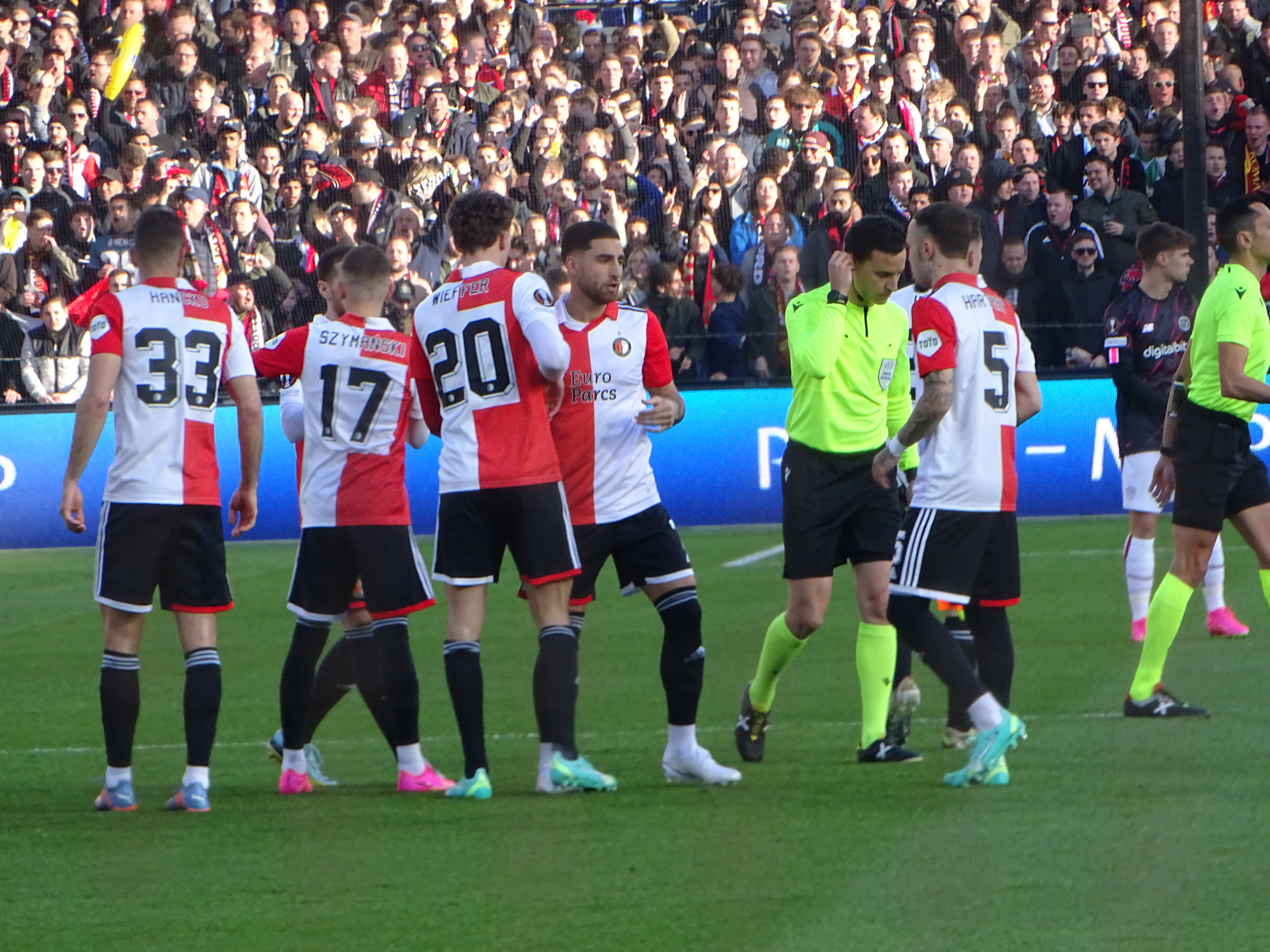 feyenoord-as-roma-1-0-13-04-2023-jim-breeman-sports-photography-21