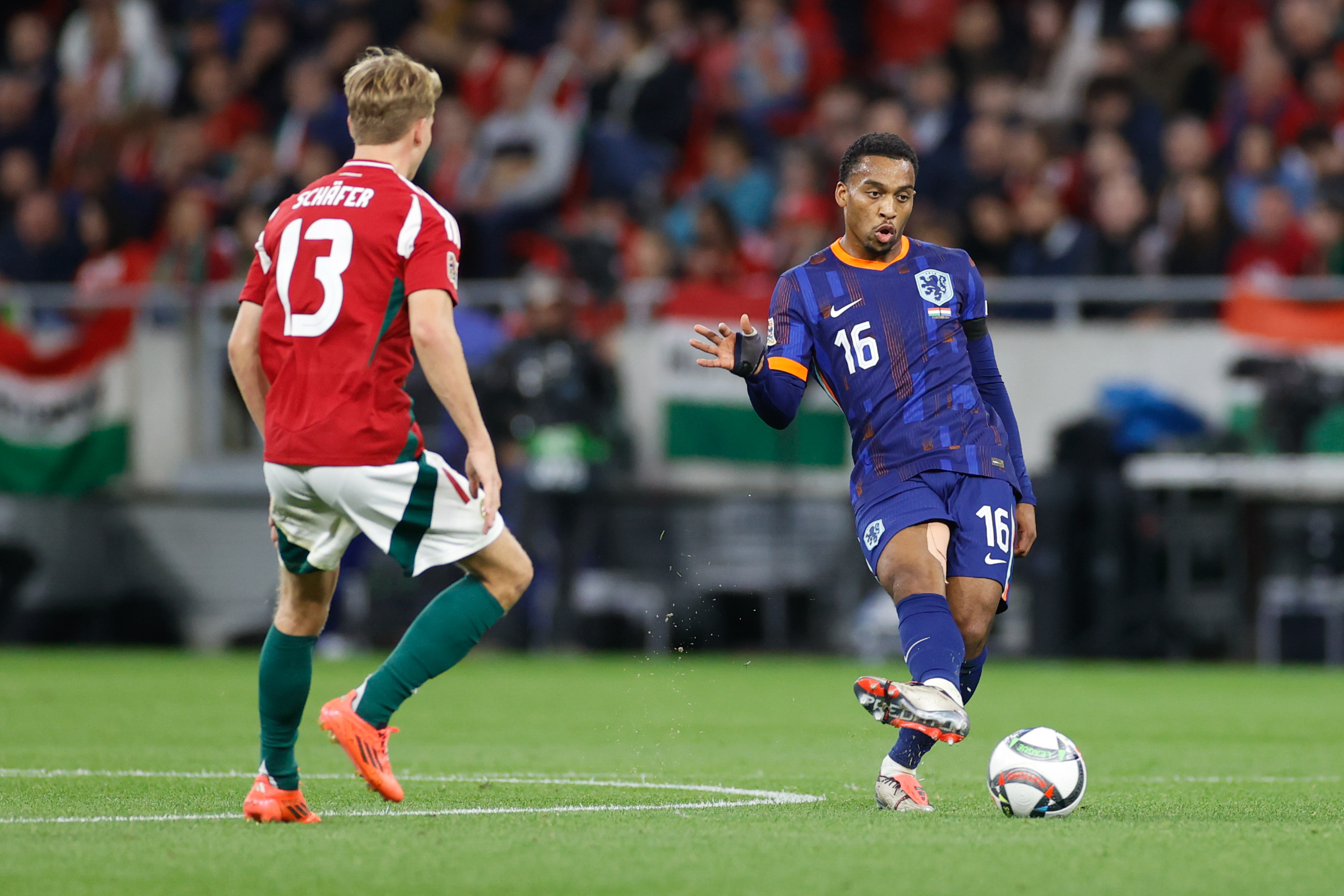 Oranje speelt met Timber gelijk in Hongarije; Slowakije komt met Hancko niet langs Zweden