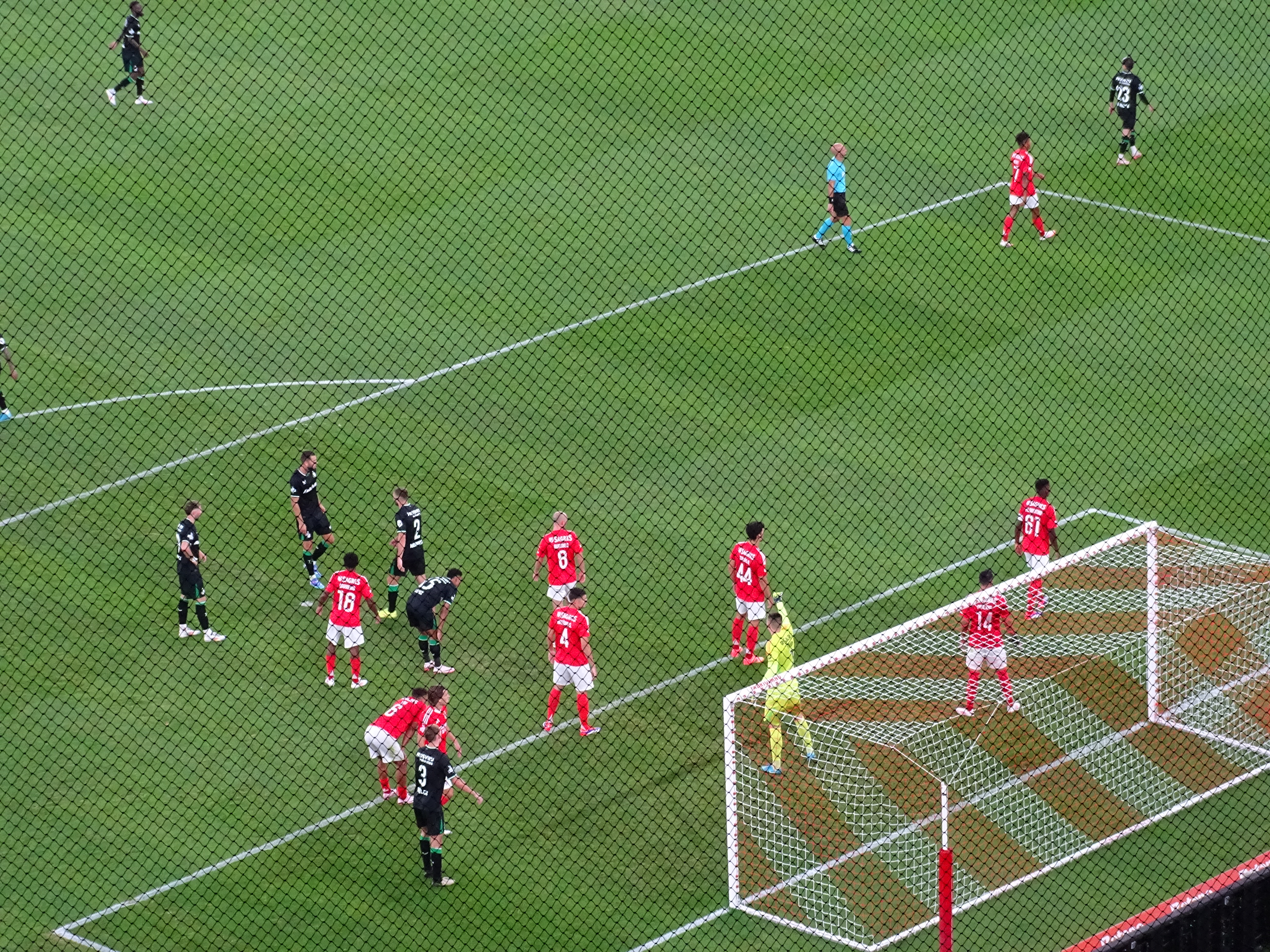 benfica-feyenoord-5-0-eusebio-cup-jim-breeman-sports-photography-36