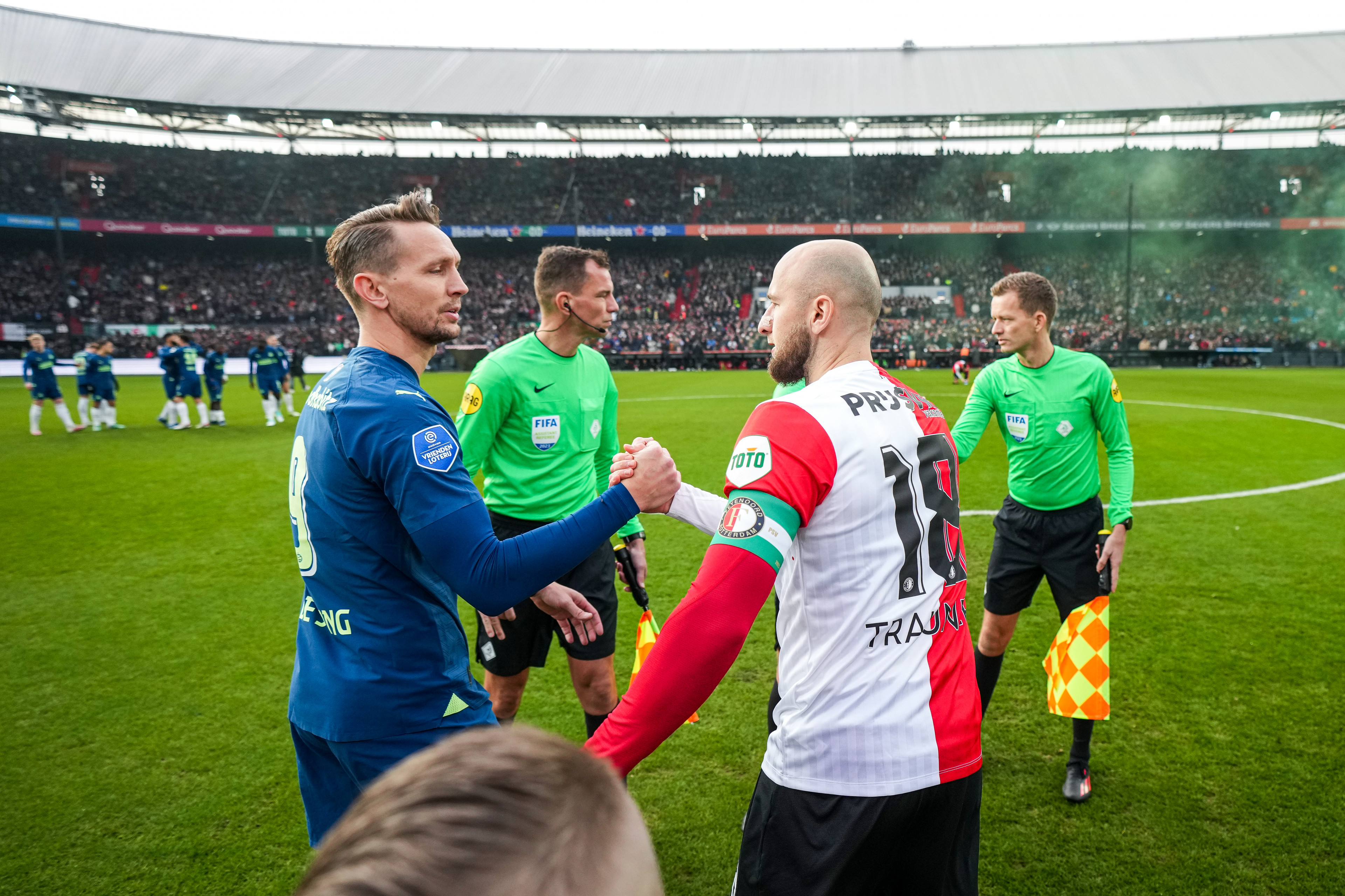 Beoordeel de spelers voor de wedstrijd Feyenoord - PSV (1-2)