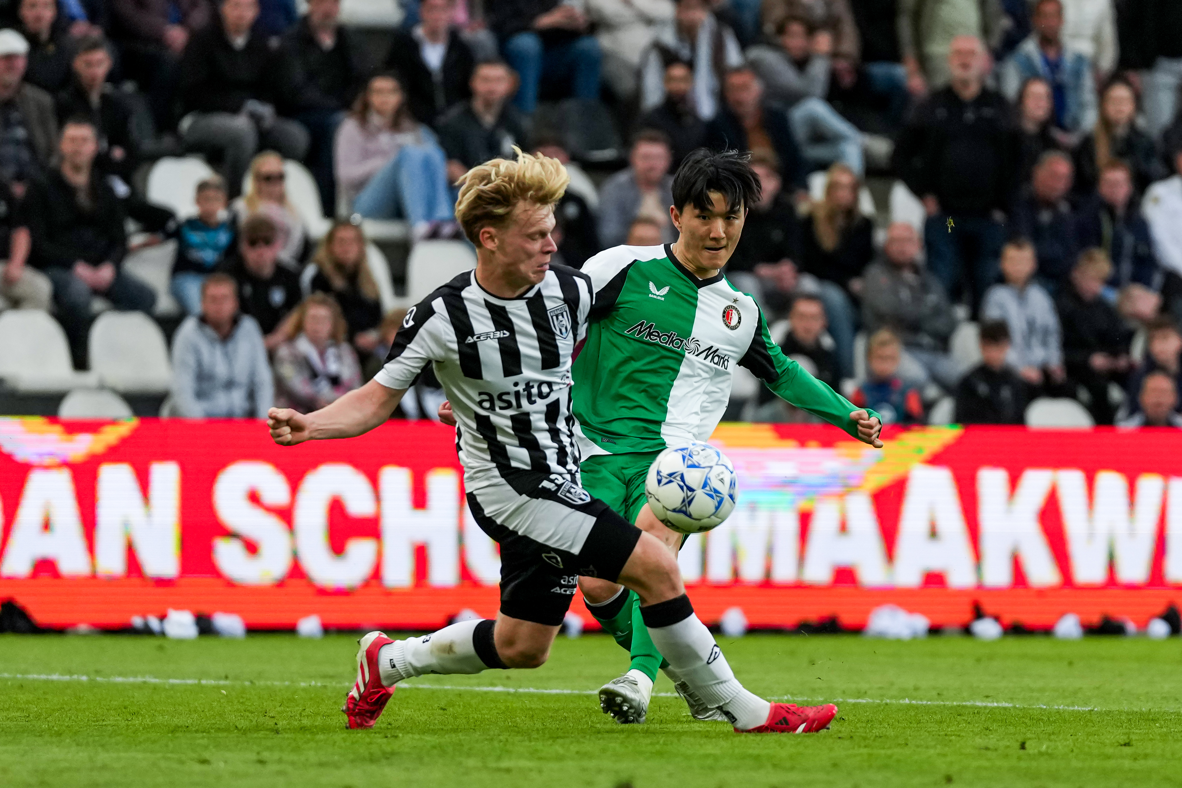 Liveblog • Feyenoord wint comfortabel in Almelo • 1-4 [FT]