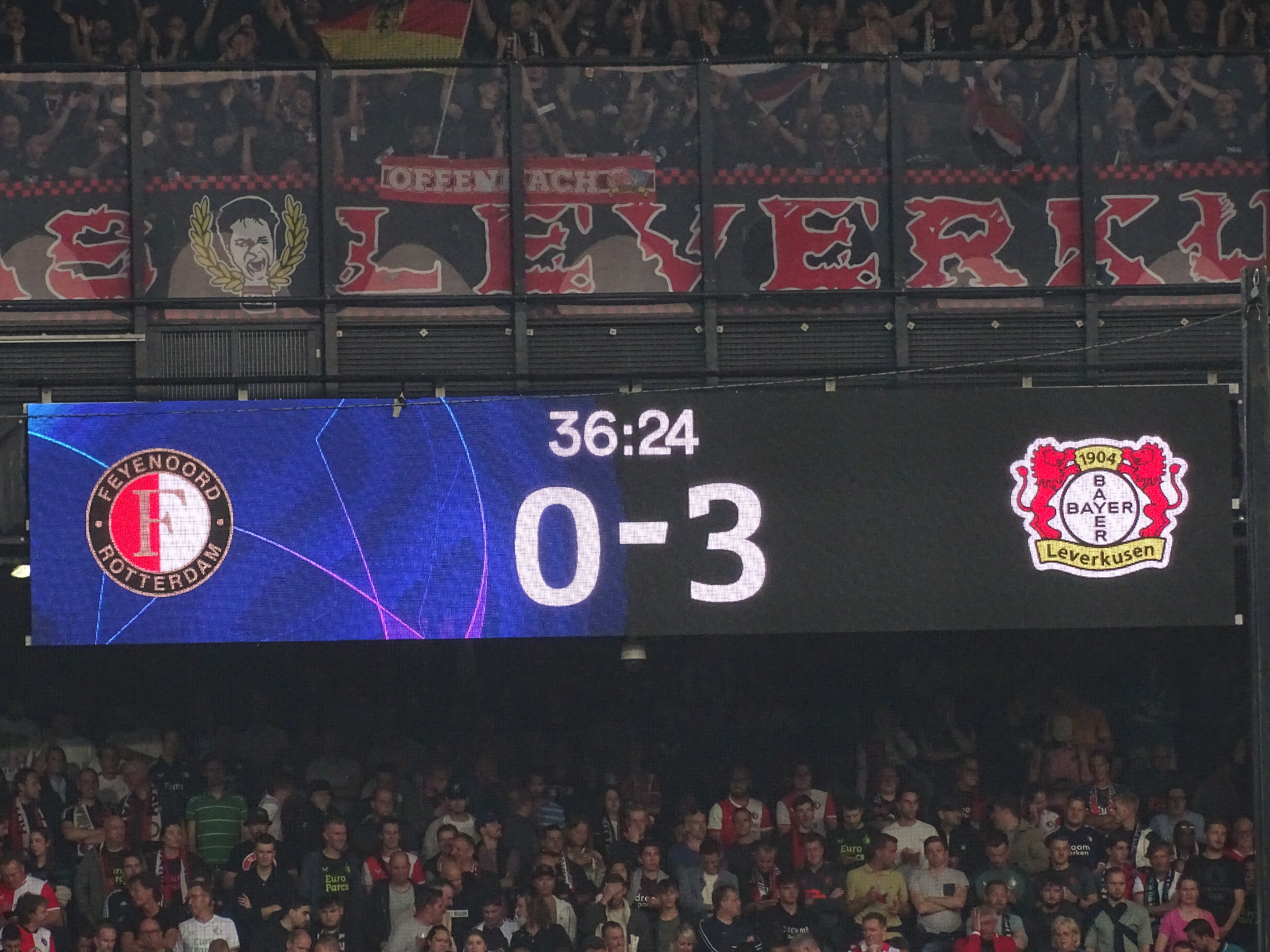 feyenoord-bayer-leverkusen-0-4-jim-breeman-sports-photography-49