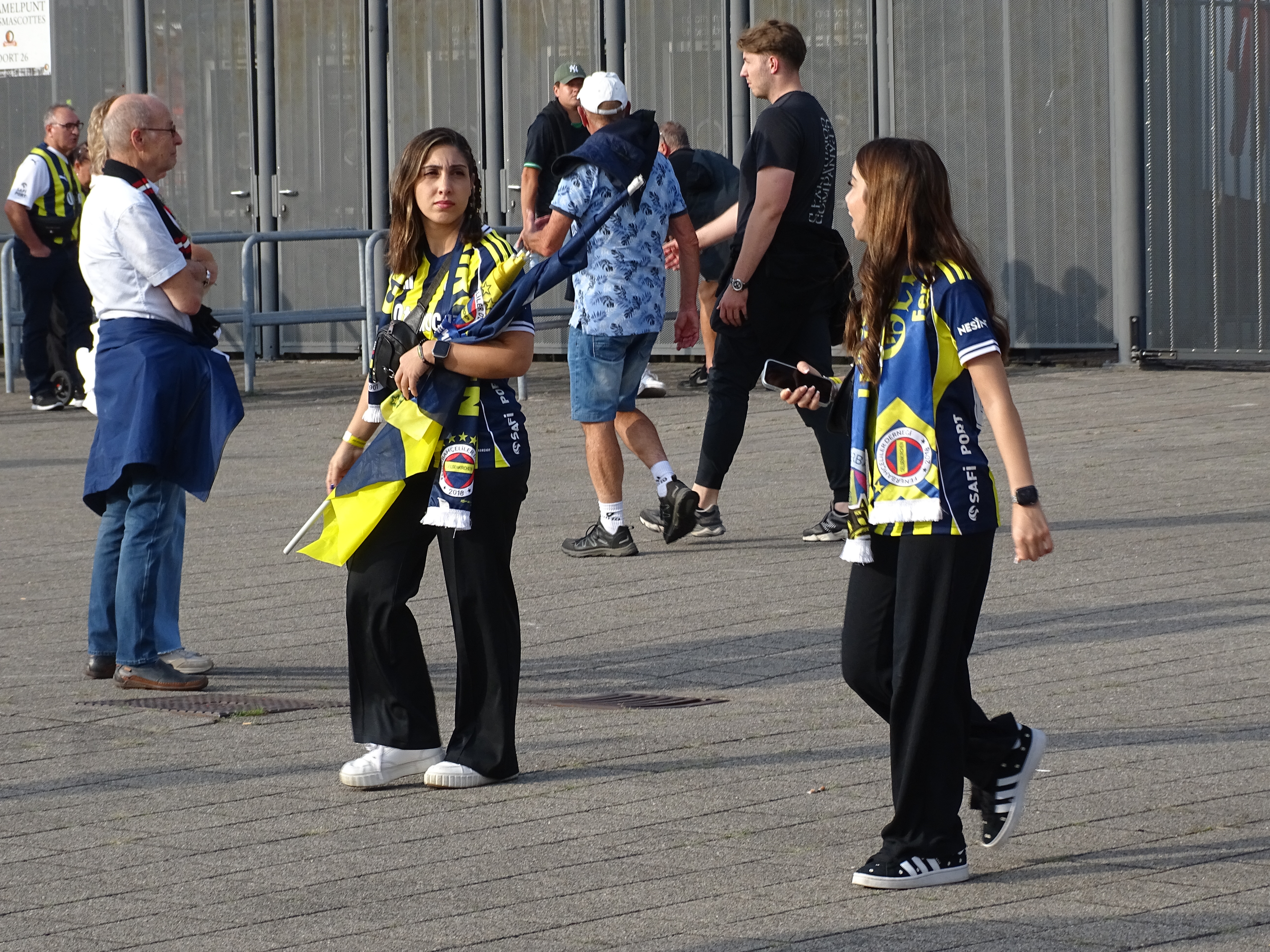 fenerbahce-supporters-jim-breeman-sports-photography