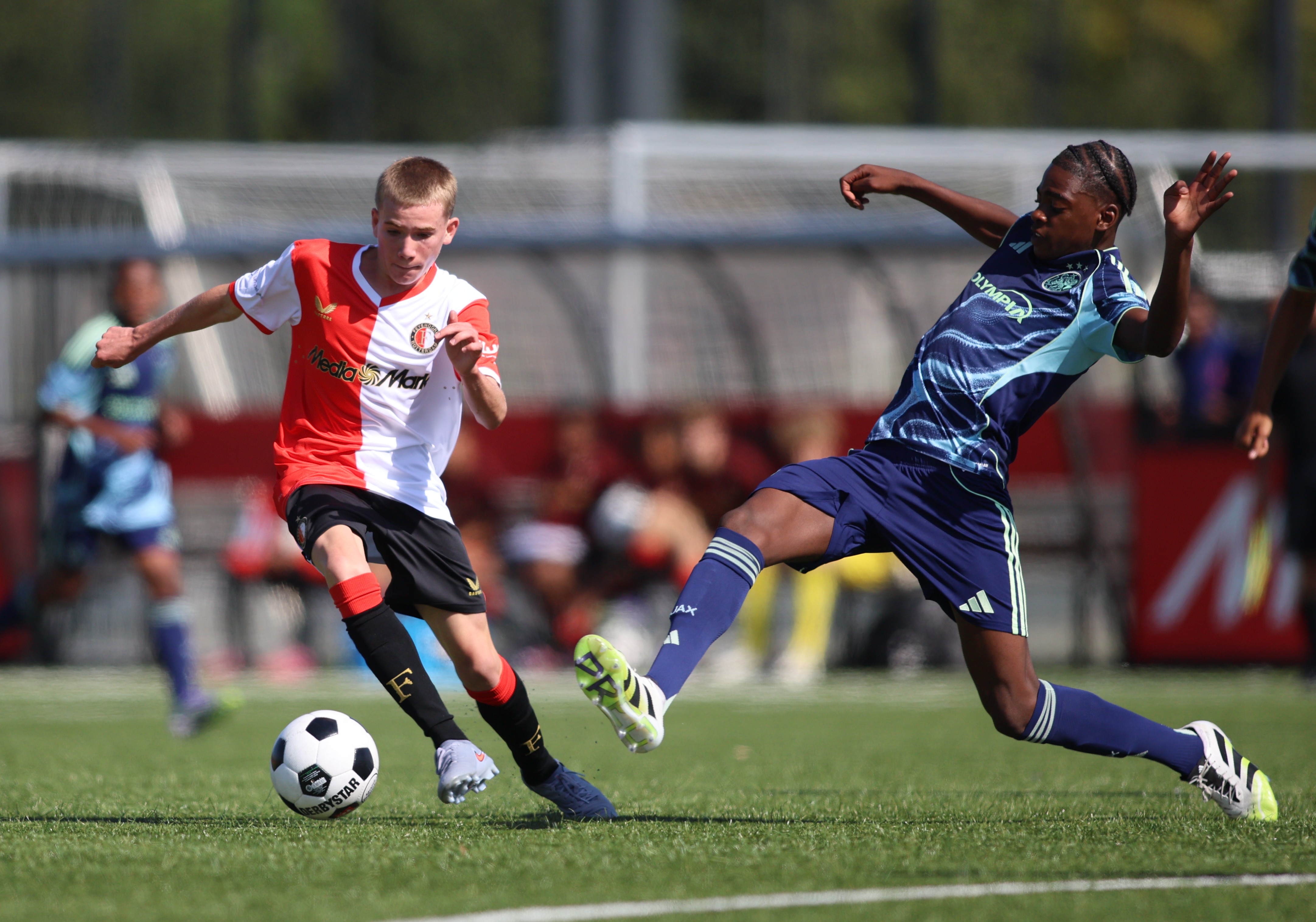 feyenoord-o15-ajax-o15-3-2-38