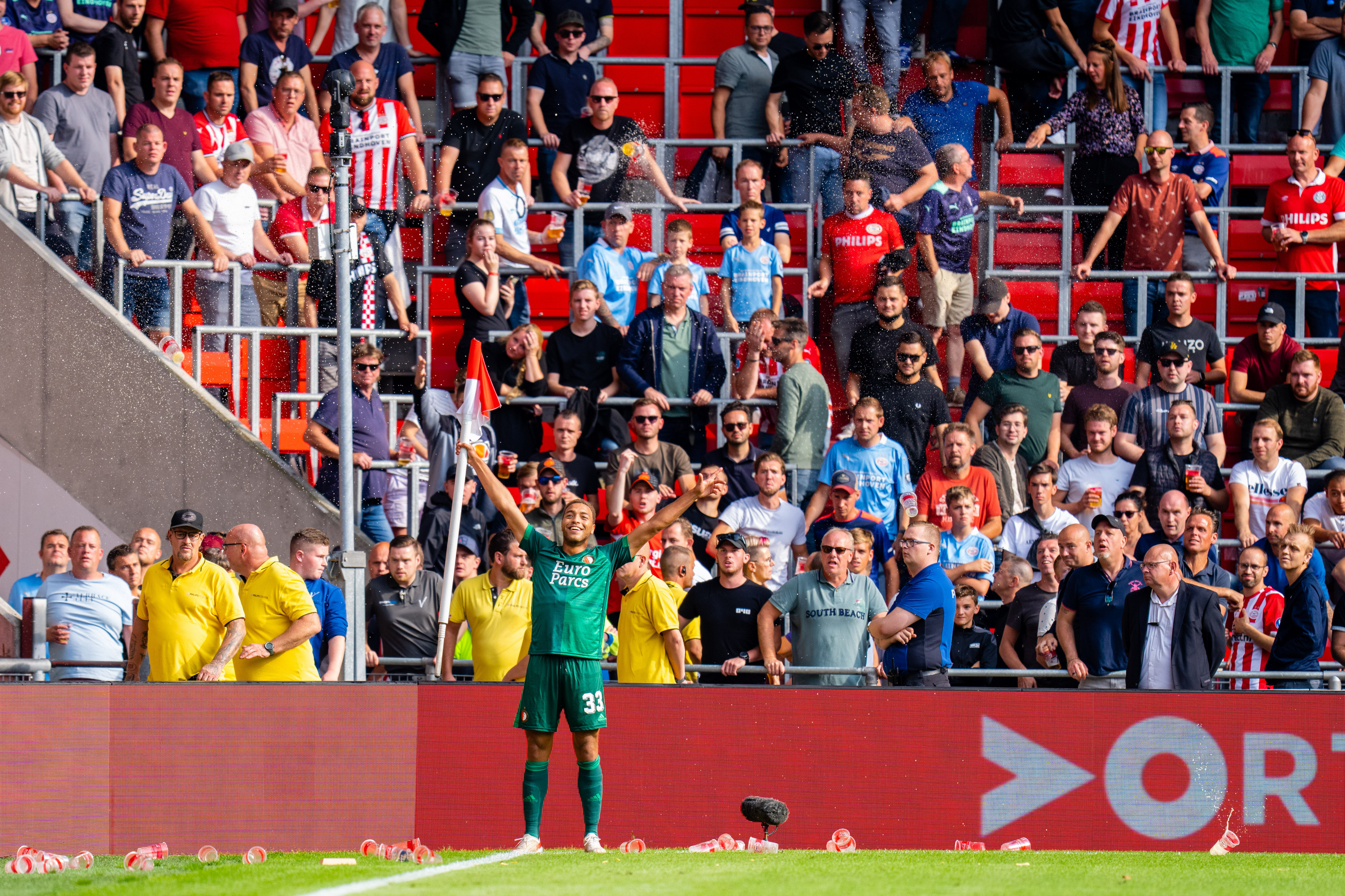 Dessers voor even terug in De Kuip: spits vertrekt naar EL-opponent