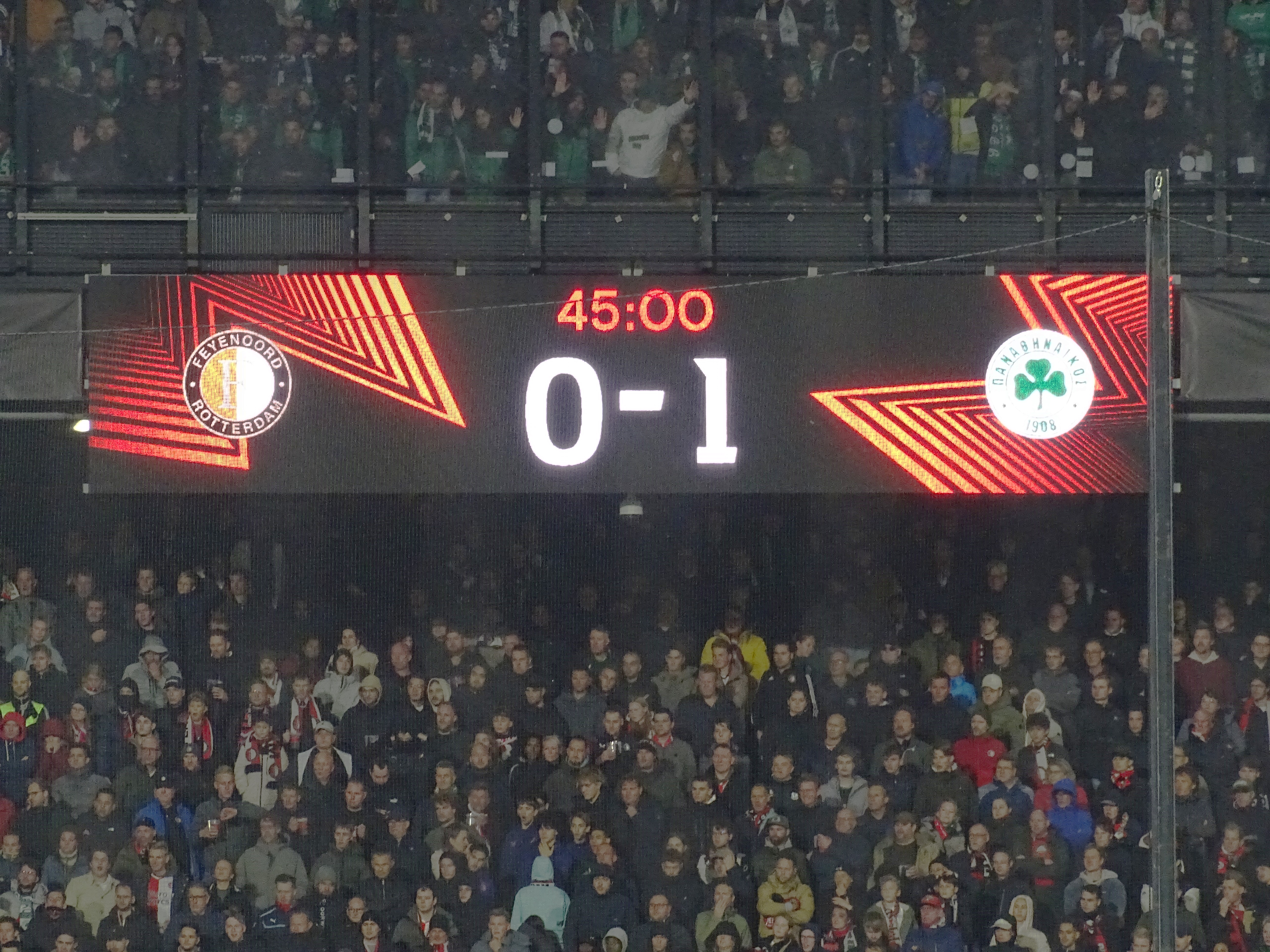 feyenoord-panathinaikos-3-1-jim-breeman-sports-photography-37