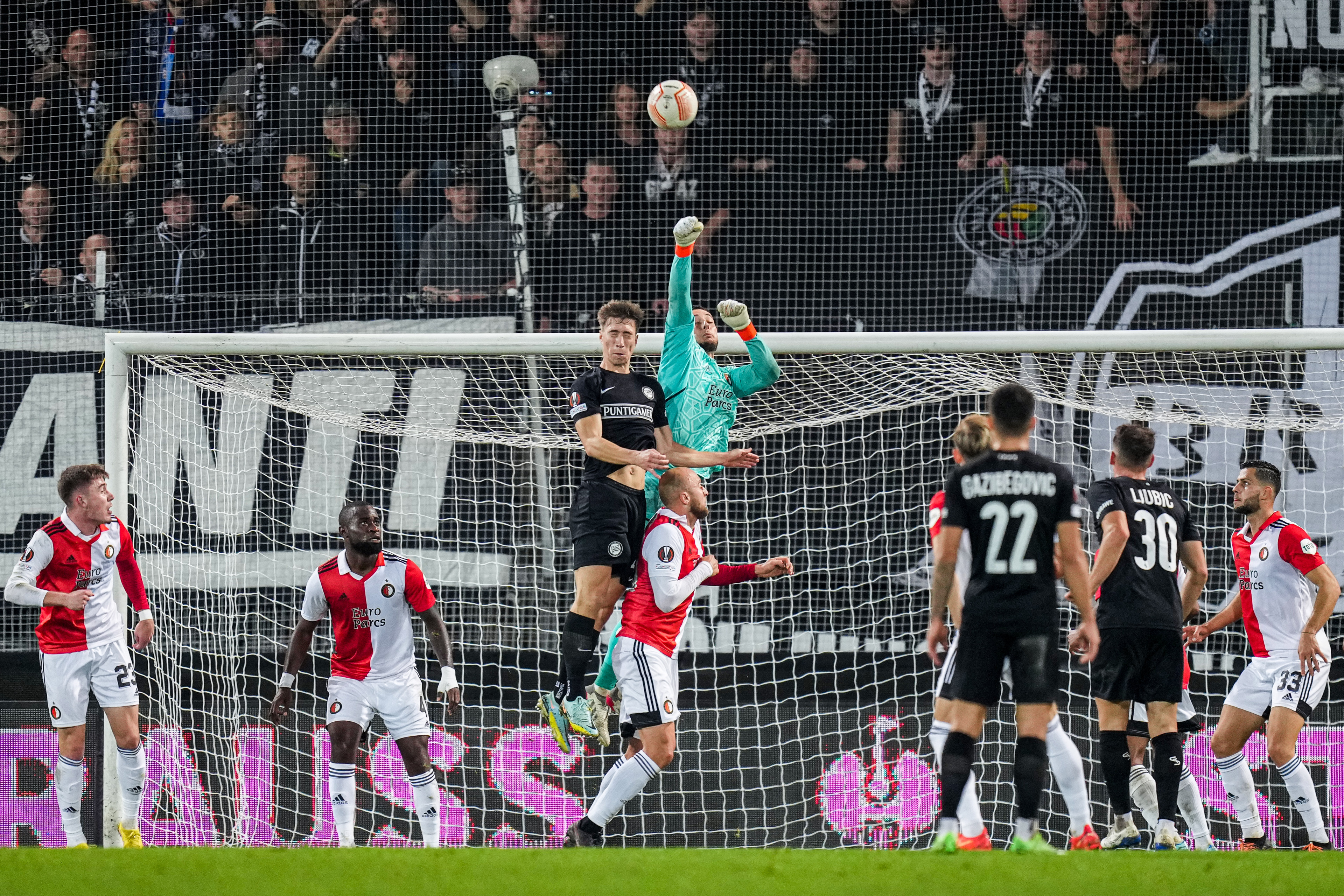 Sturm Graz - Feyenoord • 1 - 0 [FT]