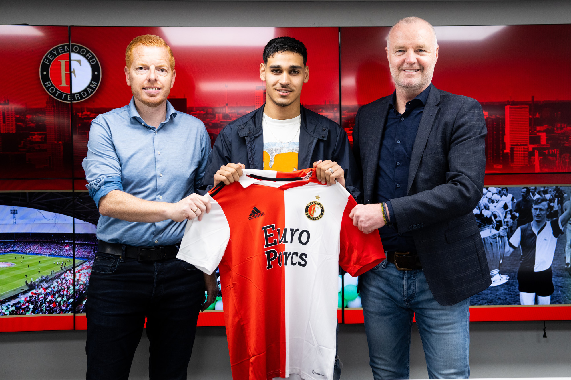 Eerste contract voor Academy-speler Marouane Sebbar