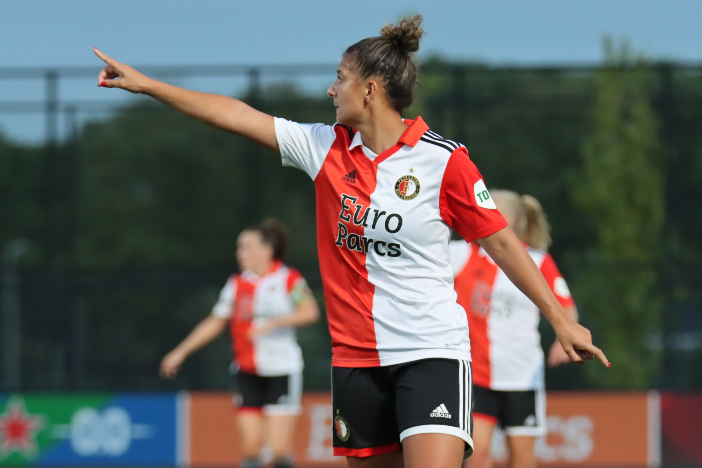 Feyenoord Vrouwen verliest 2 punten in Zwolle