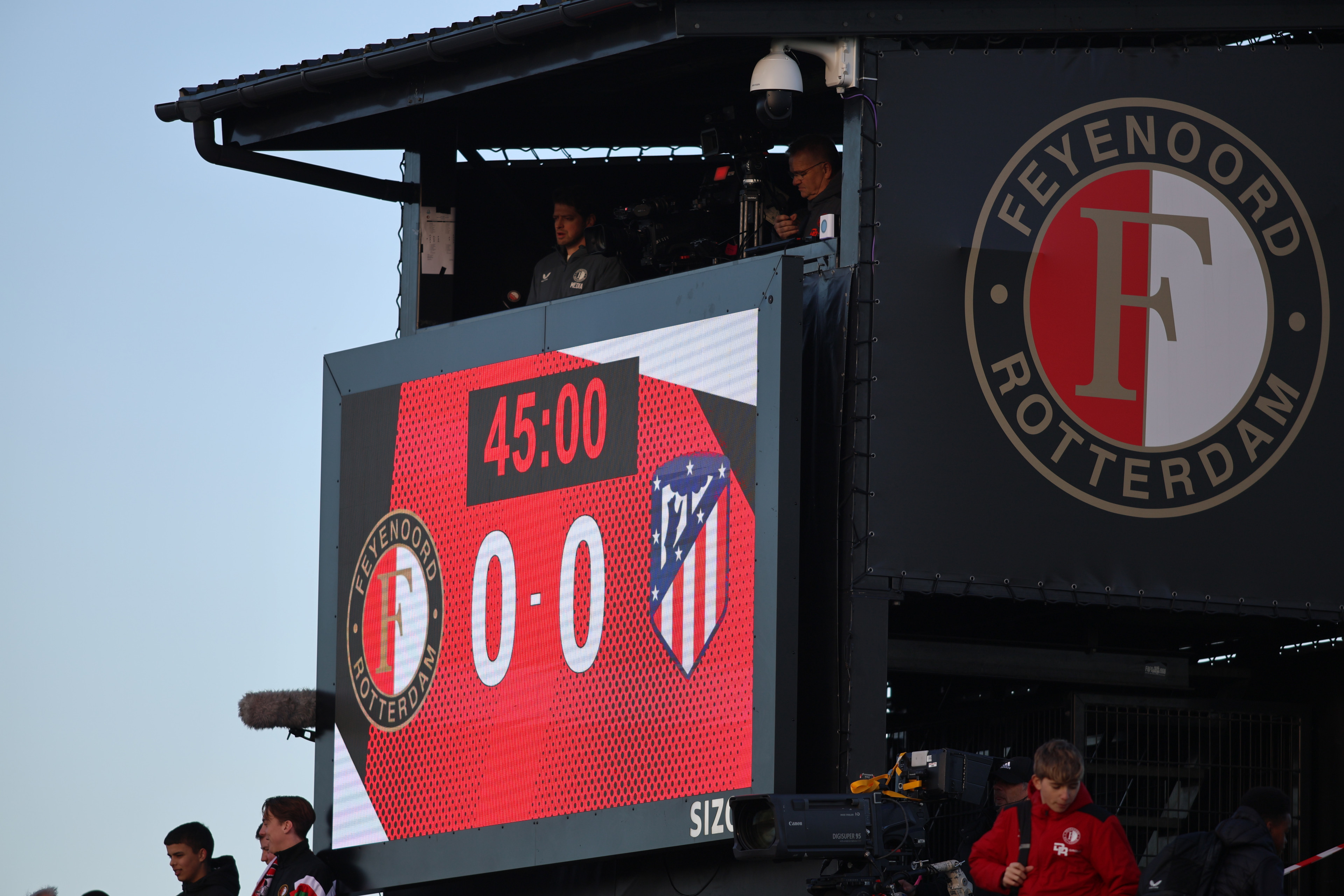 feyenoord-o19-atletico-madrid-o19-0-1-jim-breeman-sports-photography-74