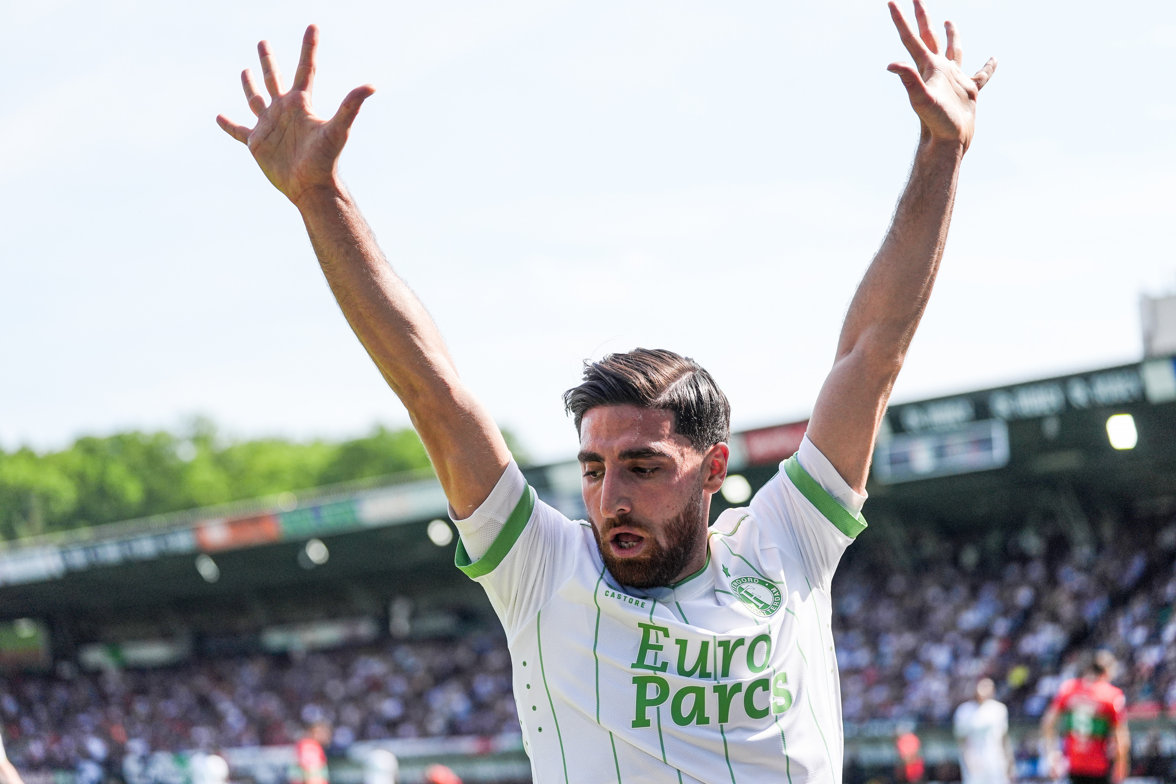 Beoordeel de spelers voor de wedstrijd NEC - Feyenoord (2-3)