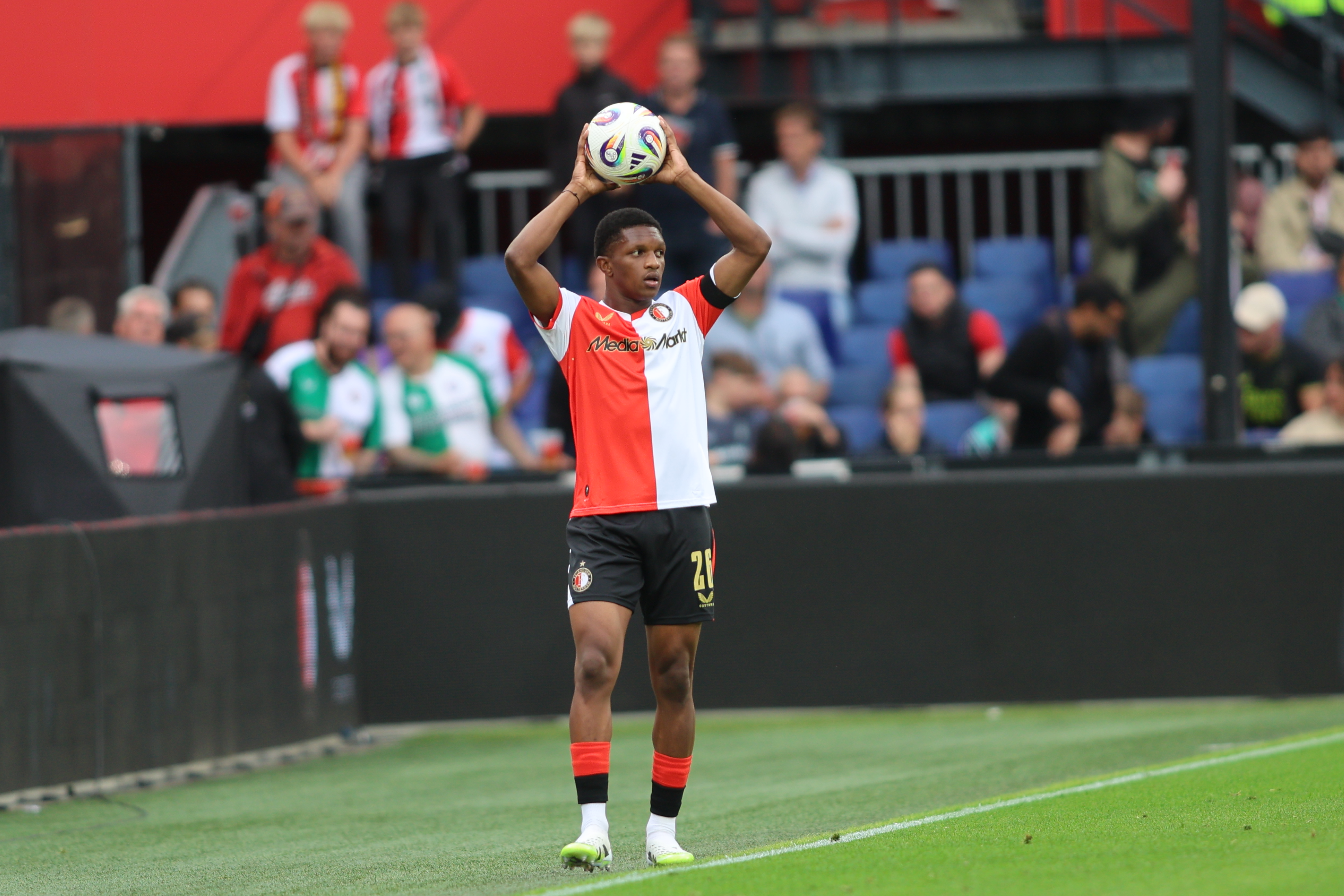 Read voorlopig uitgeschakeld vanwege blessure