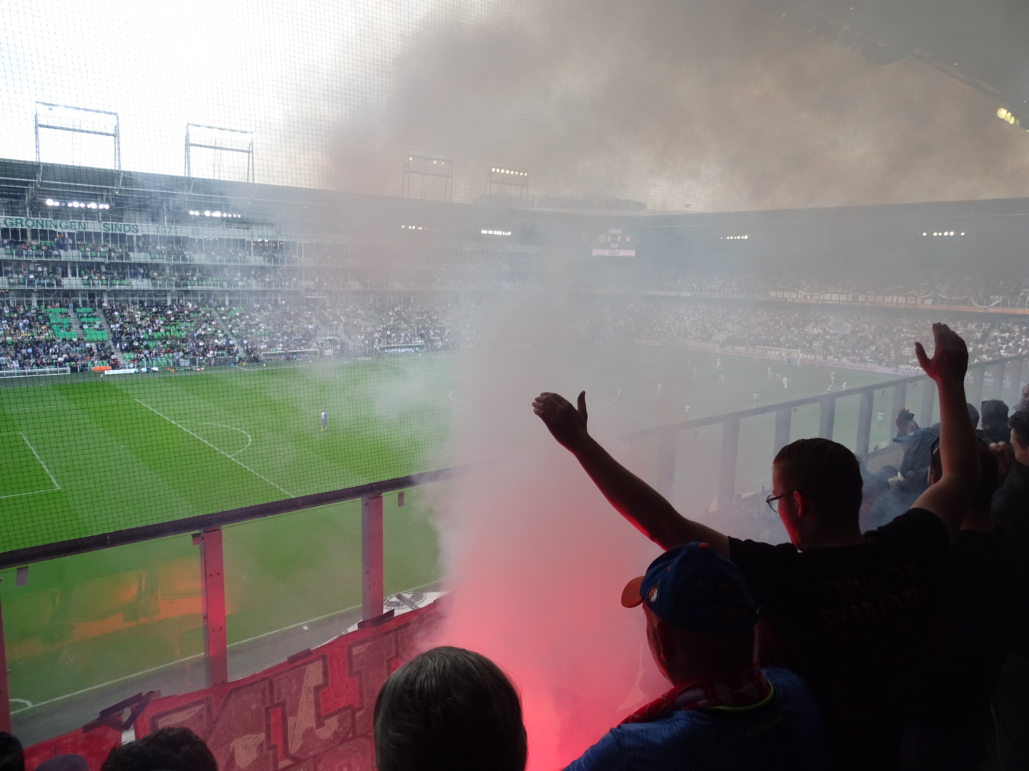 Ook KNVB beboet Feyenoord voor vuurwerkgebruik