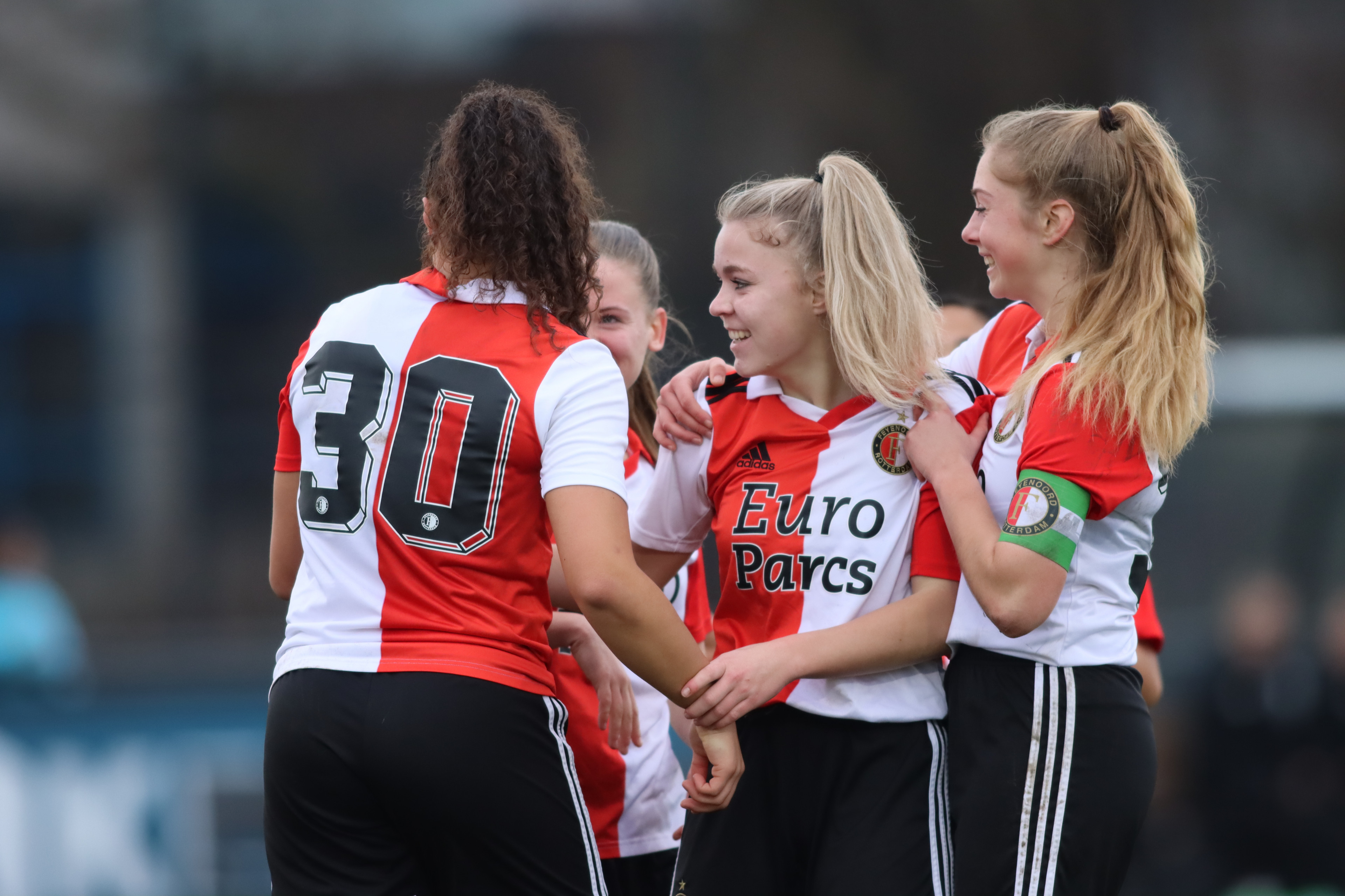 Speelsters Eredivisie willen collectieve aanpak conform Feyenoord V1 [POLL]