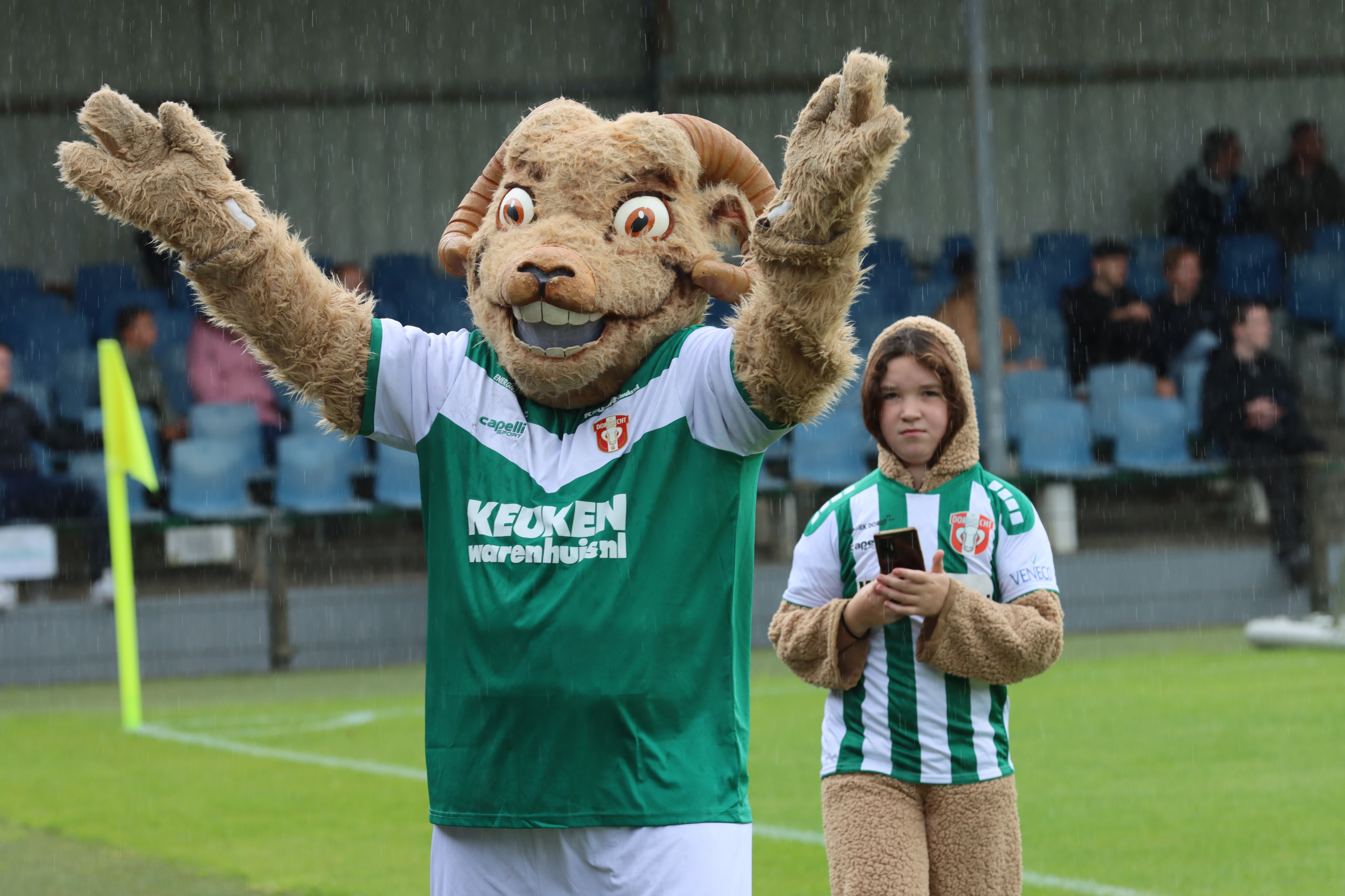 fc-dordrecht-feyenoord-0-2-5-8-2023-jim-breeman-sports-photography-1