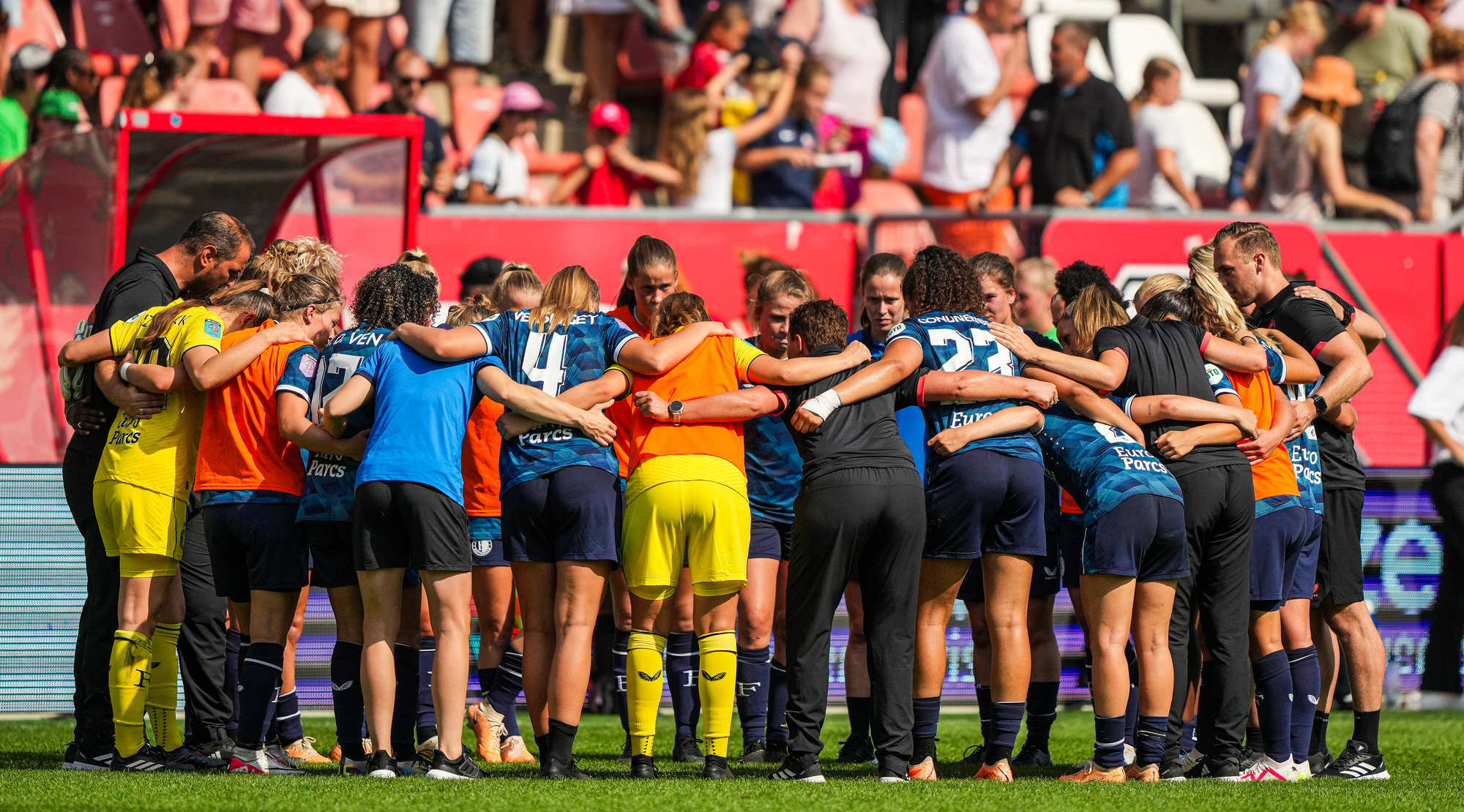 NEXT MATCH • Feyenoord Vrouwen tegen Telstar op jacht naar eerste overwinning