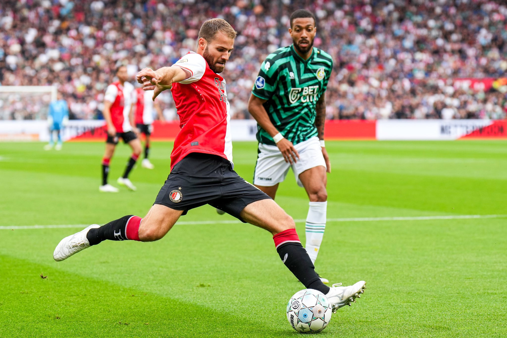 Feyenoord met tien man niet voorbij Fortuna Sittard