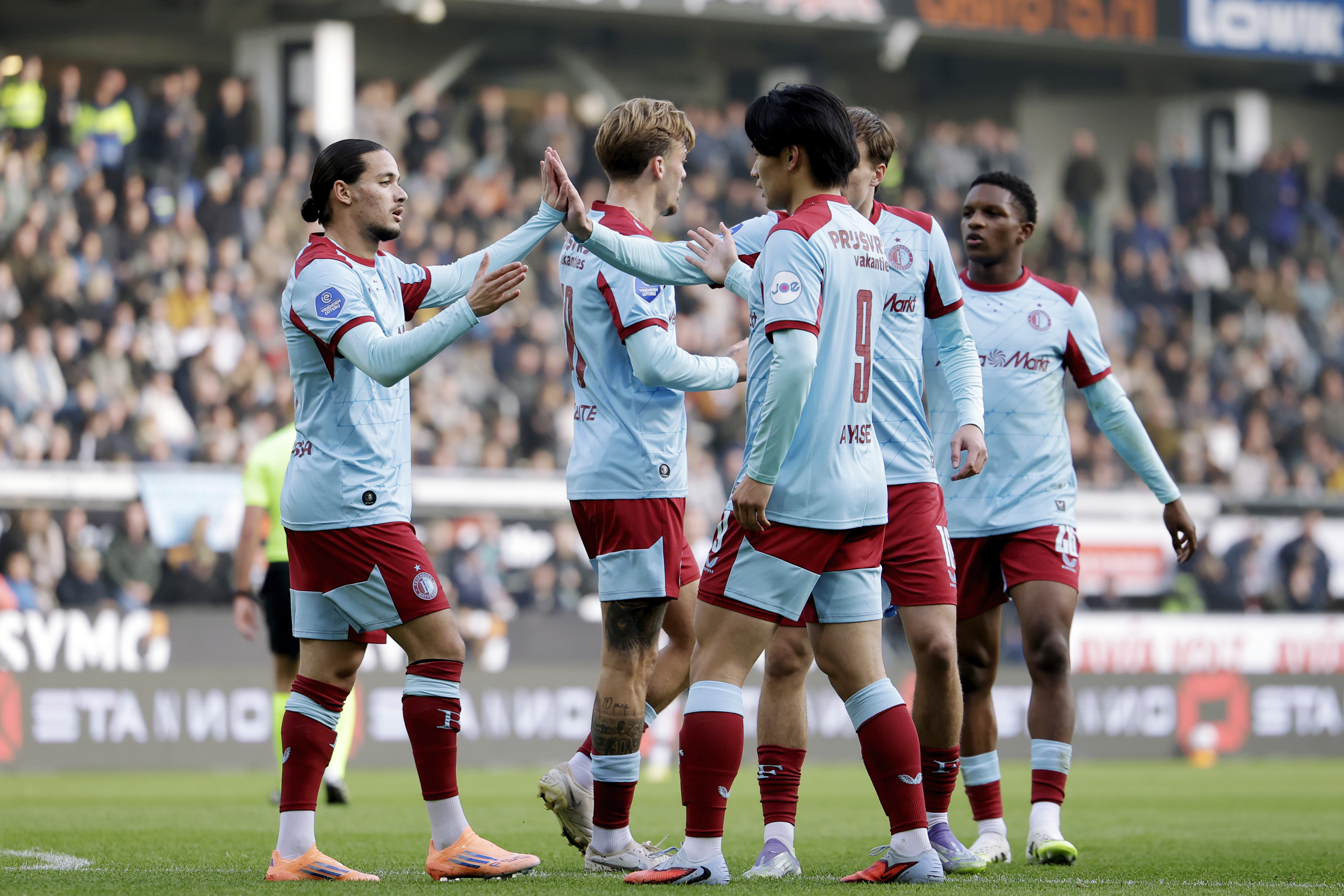 Liveblog • Feyenoord heer en meester in Almelose schiettent [FT]